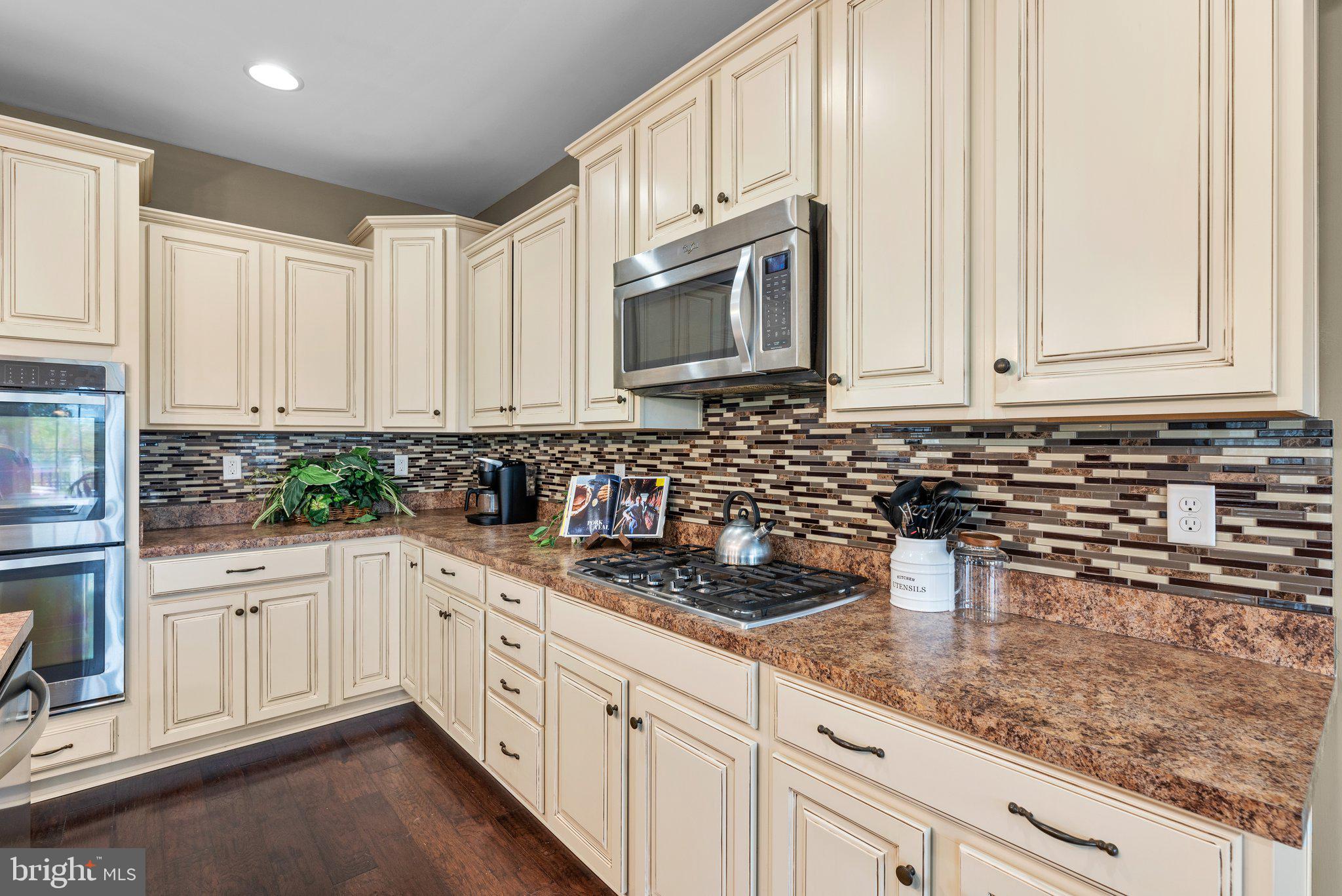 CLOVER RIDGE - Residential