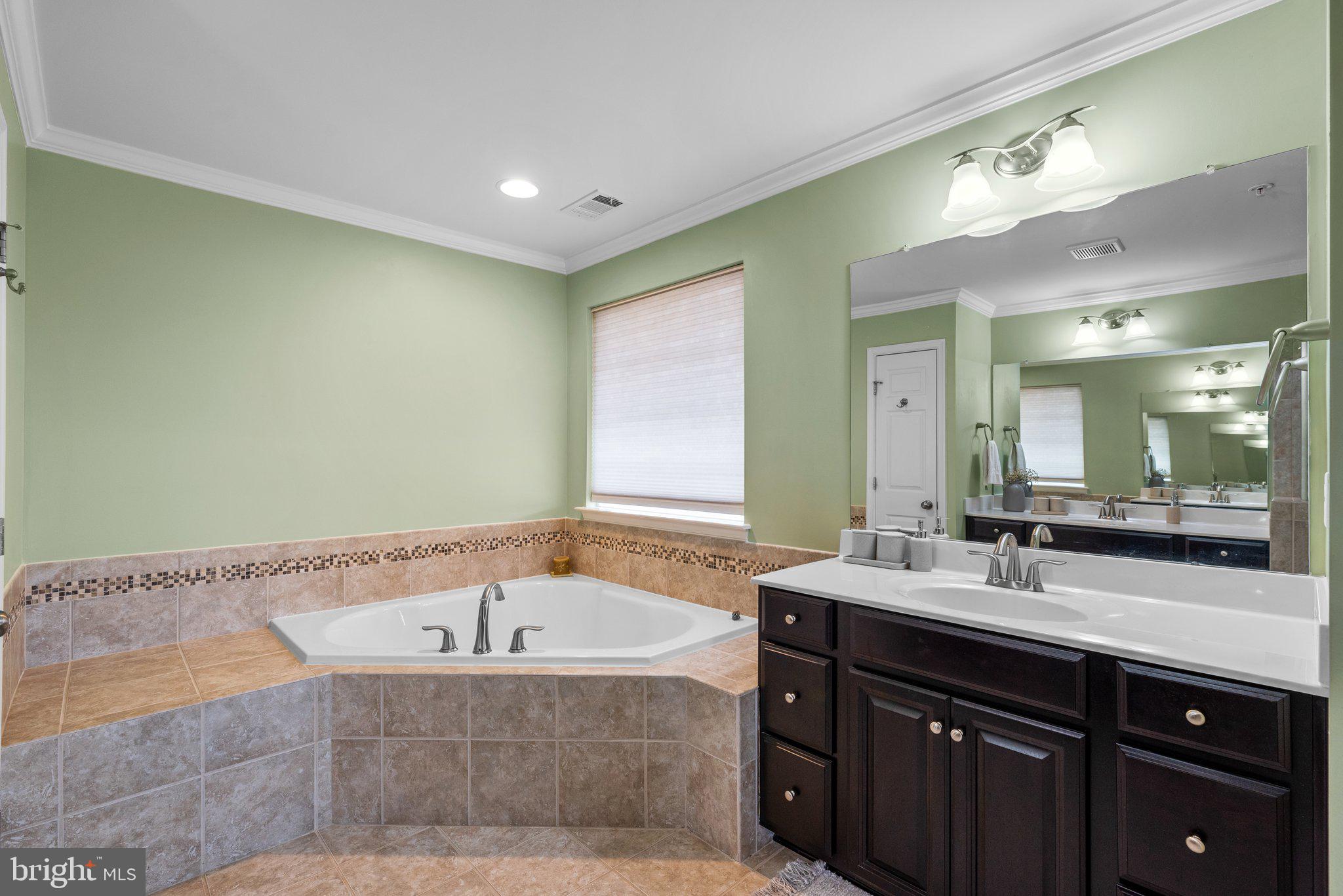 CLOVER RIDGE - Residential