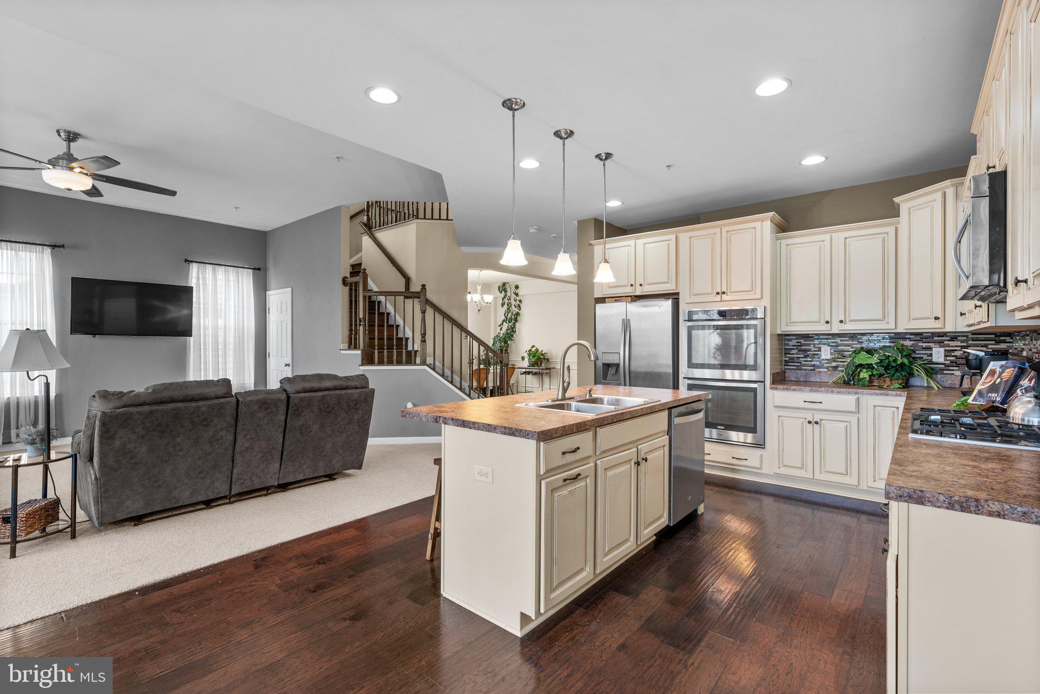 CLOVER RIDGE - Residential