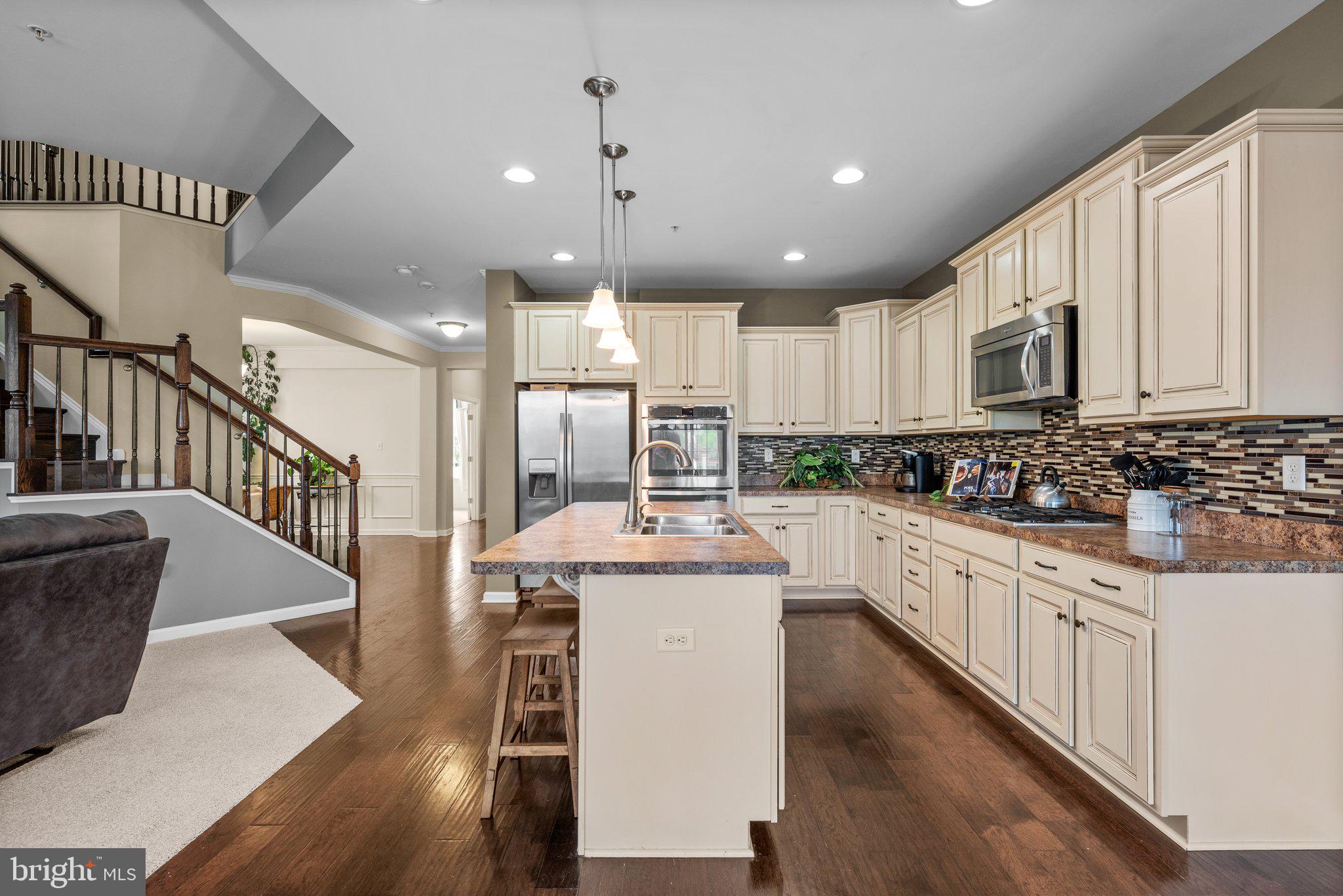 CLOVER RIDGE - Residential