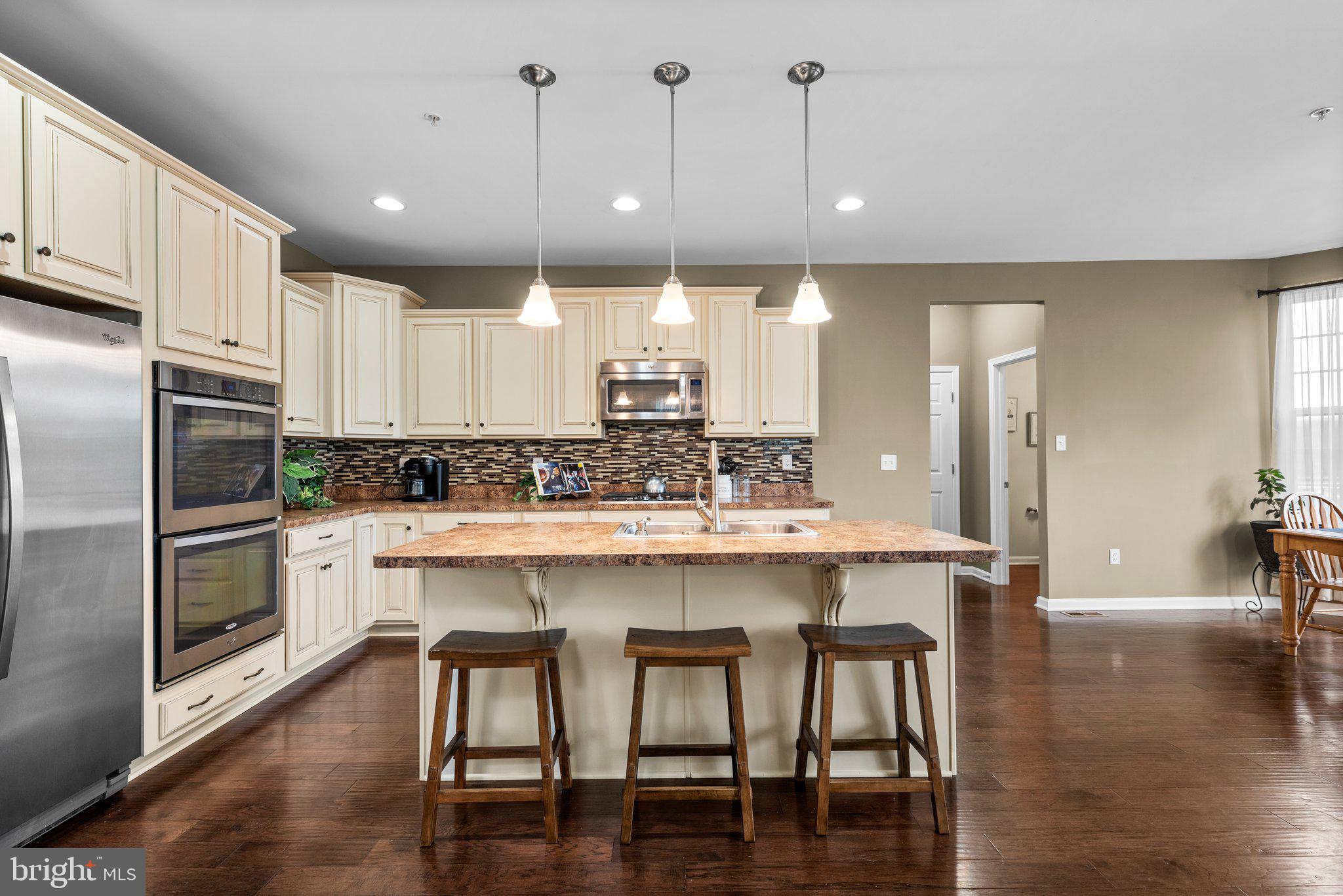 CLOVER RIDGE - Residential