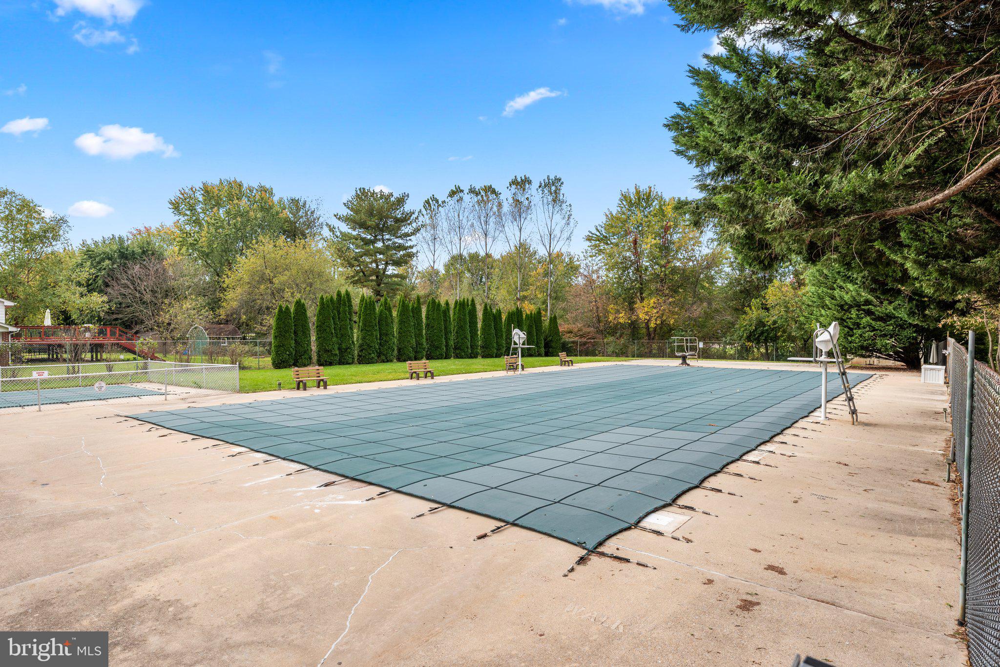 CLOVER RIDGE - Residential