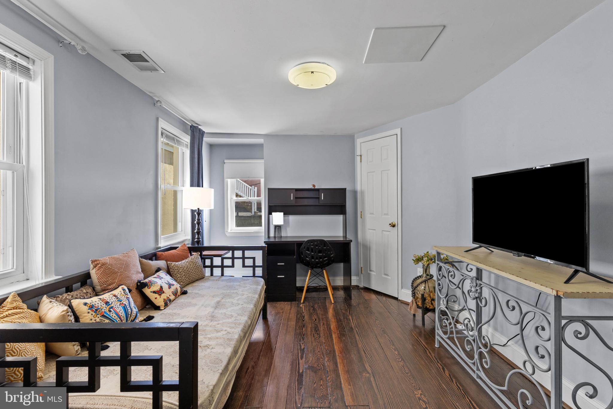 UPPER FELLS POINT - Residential