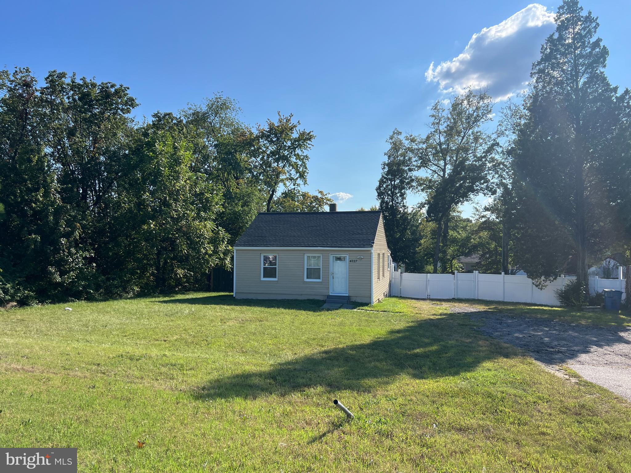 PRINCE WILLIAM PARKWAY - Residential Lease