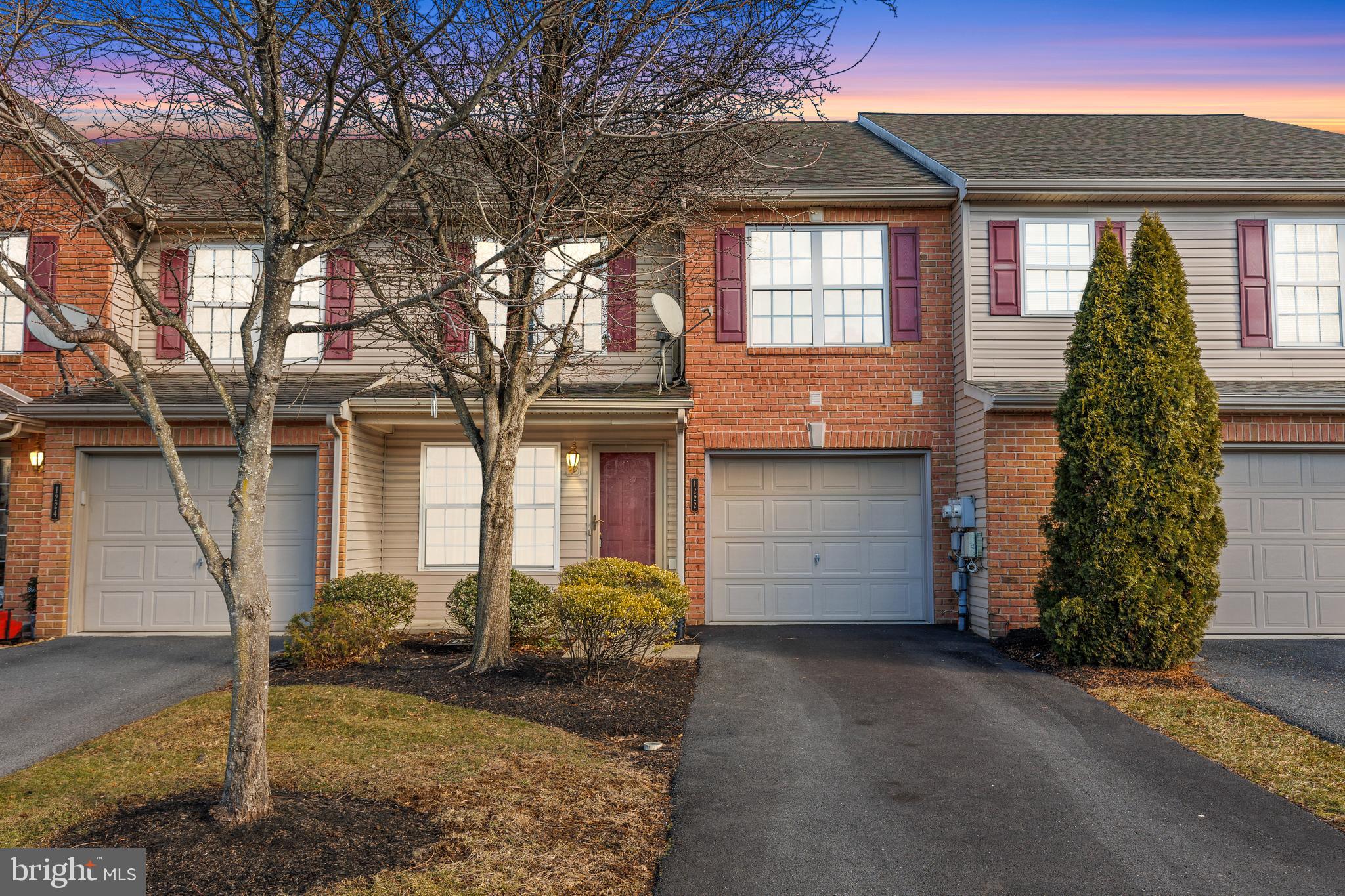 TOWNES AT CROSS CREEK - Residential