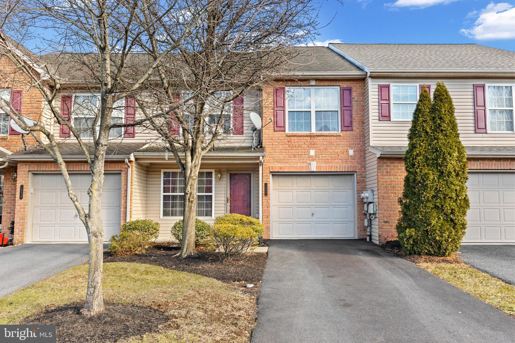 TOWNES AT CROSS CREEK - Residential