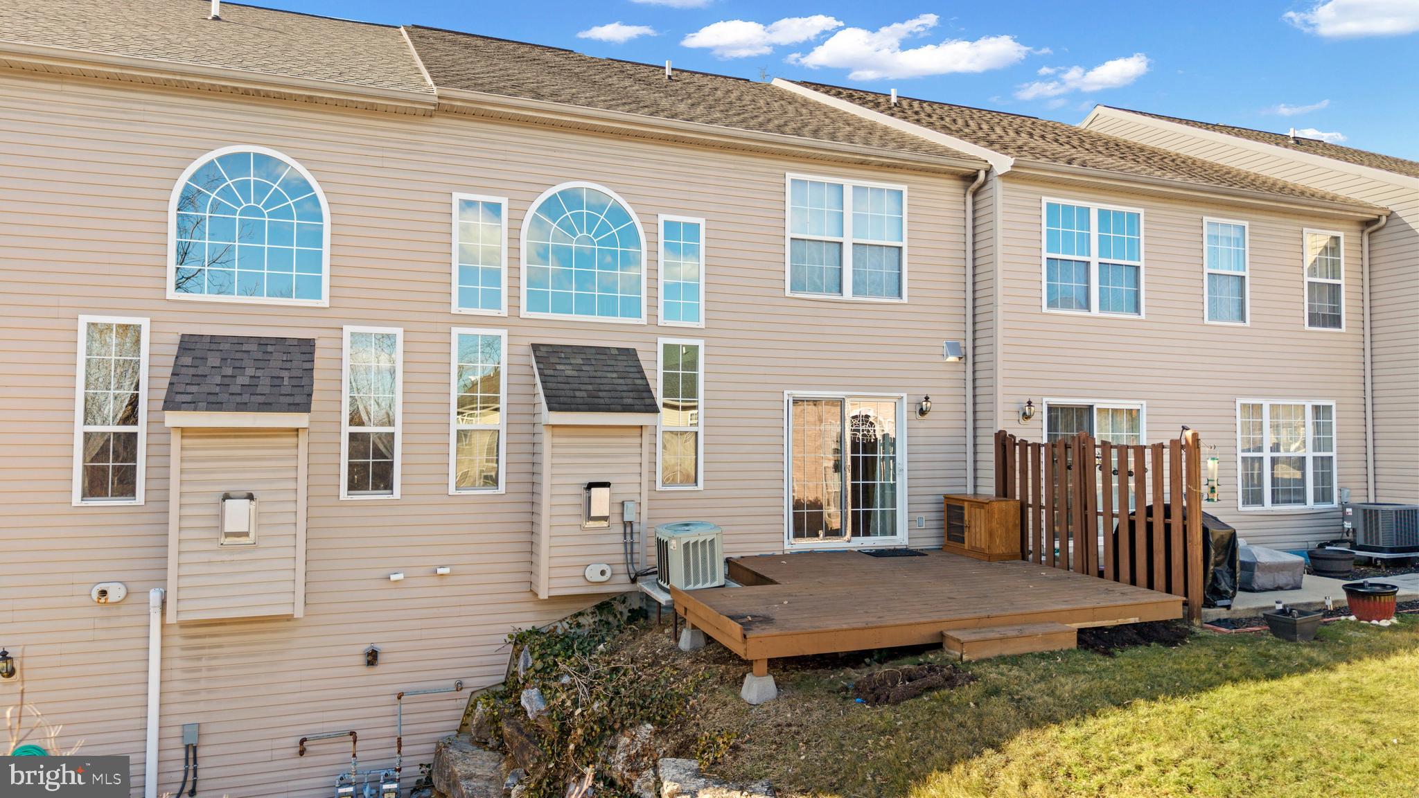 TOWNES AT CROSS CREEK - Residential