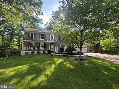 Photo of 13209 Ashvale Drive, FAIRFAX, VA 22033 (MLS # VAFX2309508)