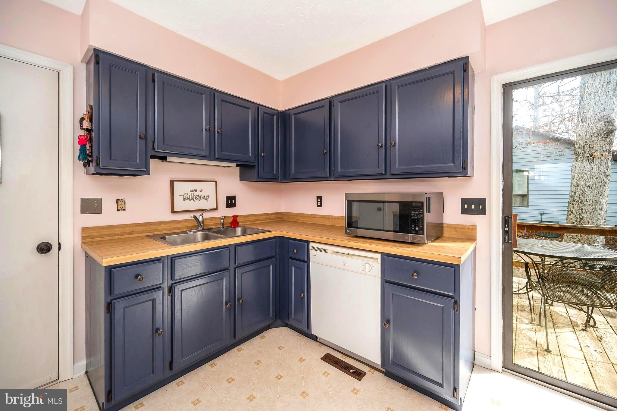 LAKE OF THE WOODS - Residential