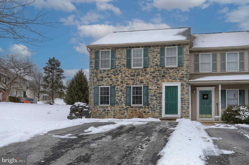 Photo of 491 Wood Duck Drive, Manheim, PA 17545 (MLS # PALA2045716)
