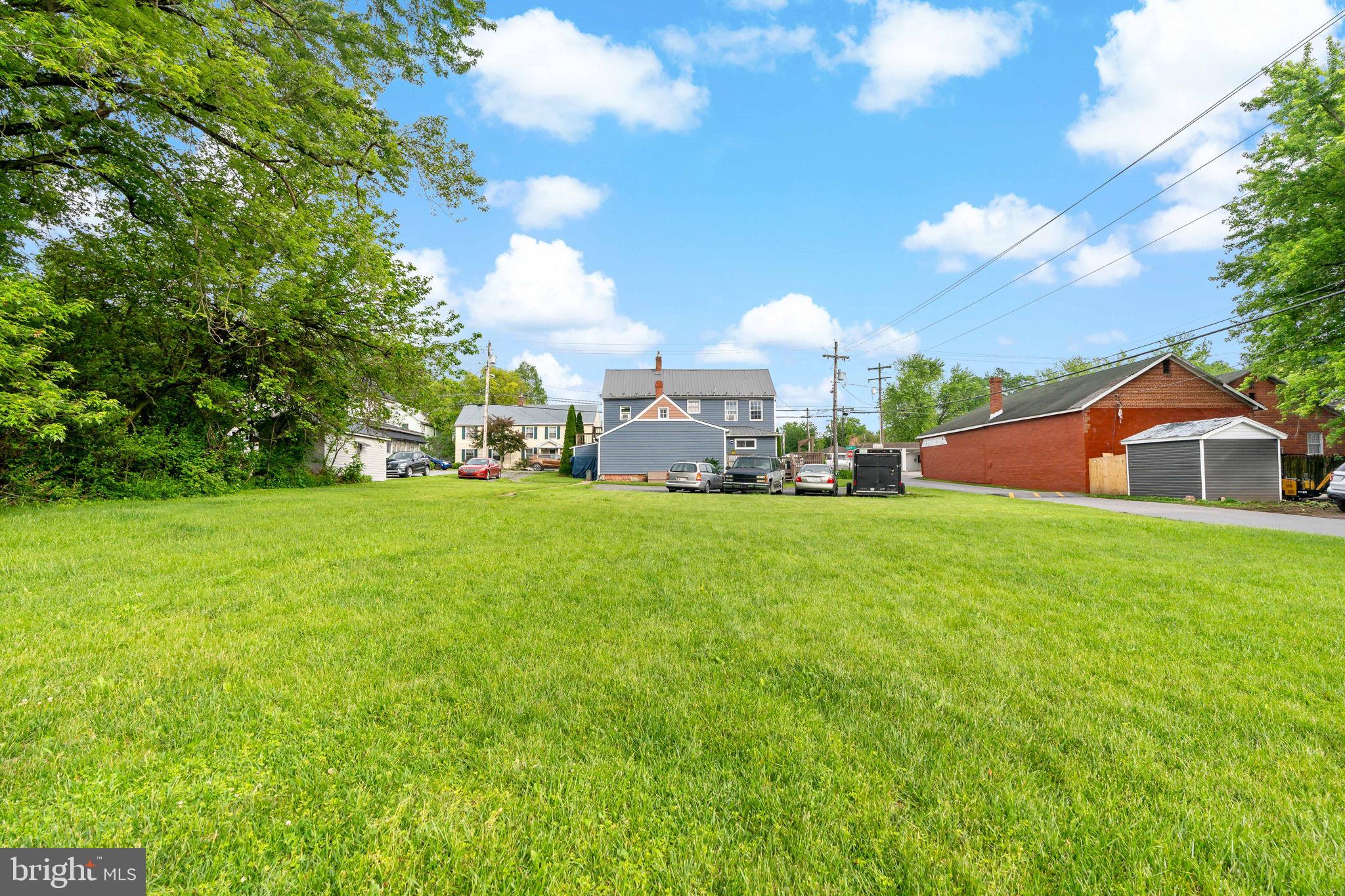 HEDGESVILLE - Residential