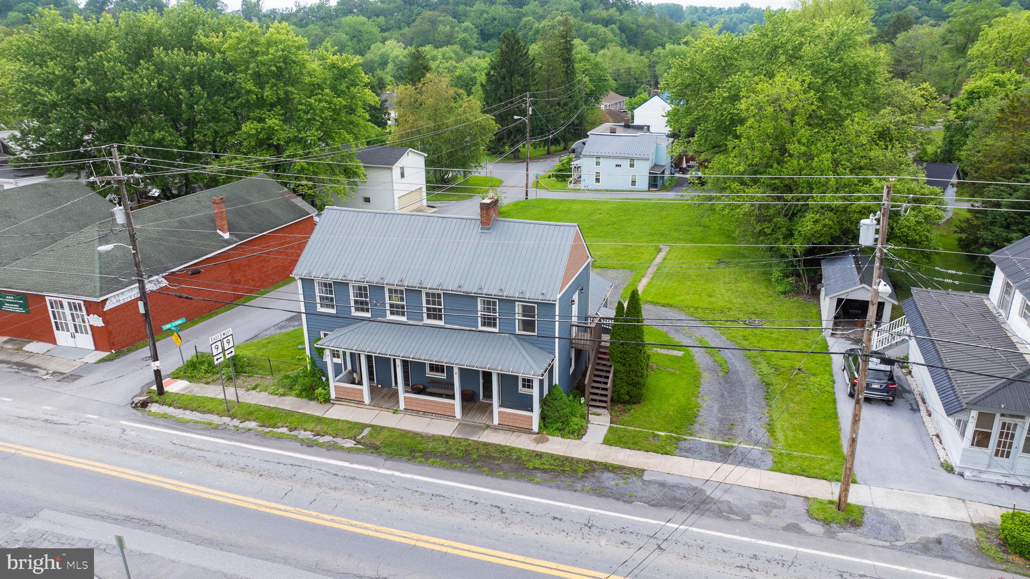 HEDGESVILLE - Residential