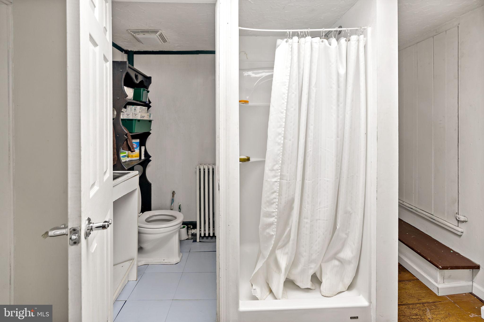 HEDGESVILLE - Residential