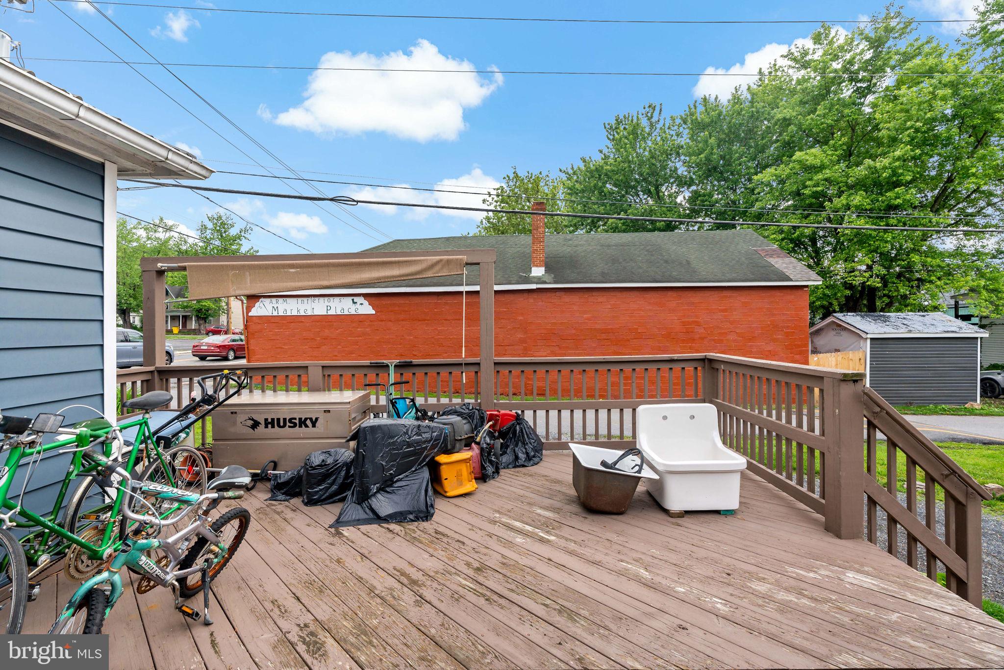 HEDGESVILLE - Residential