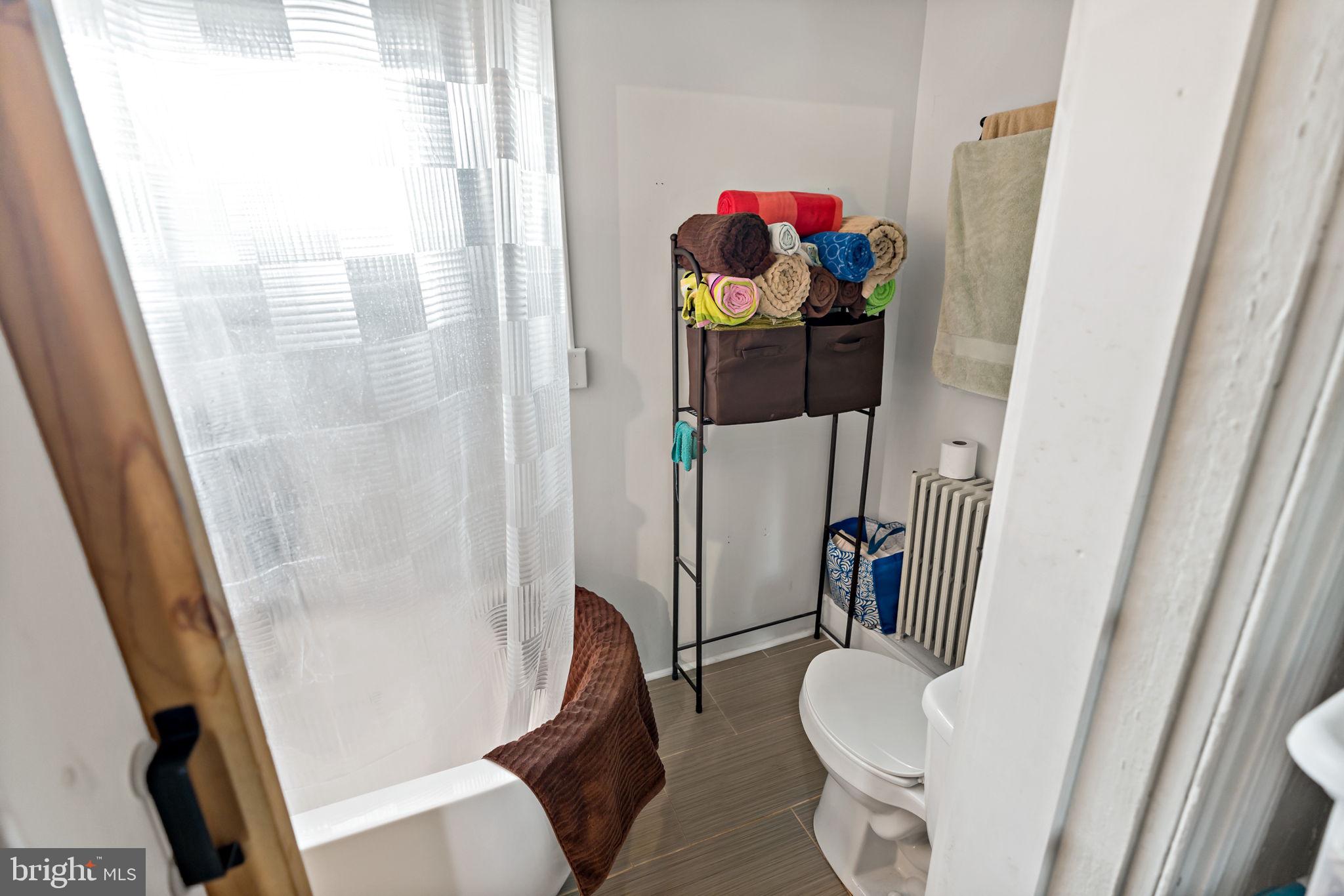 HEDGESVILLE - Residential