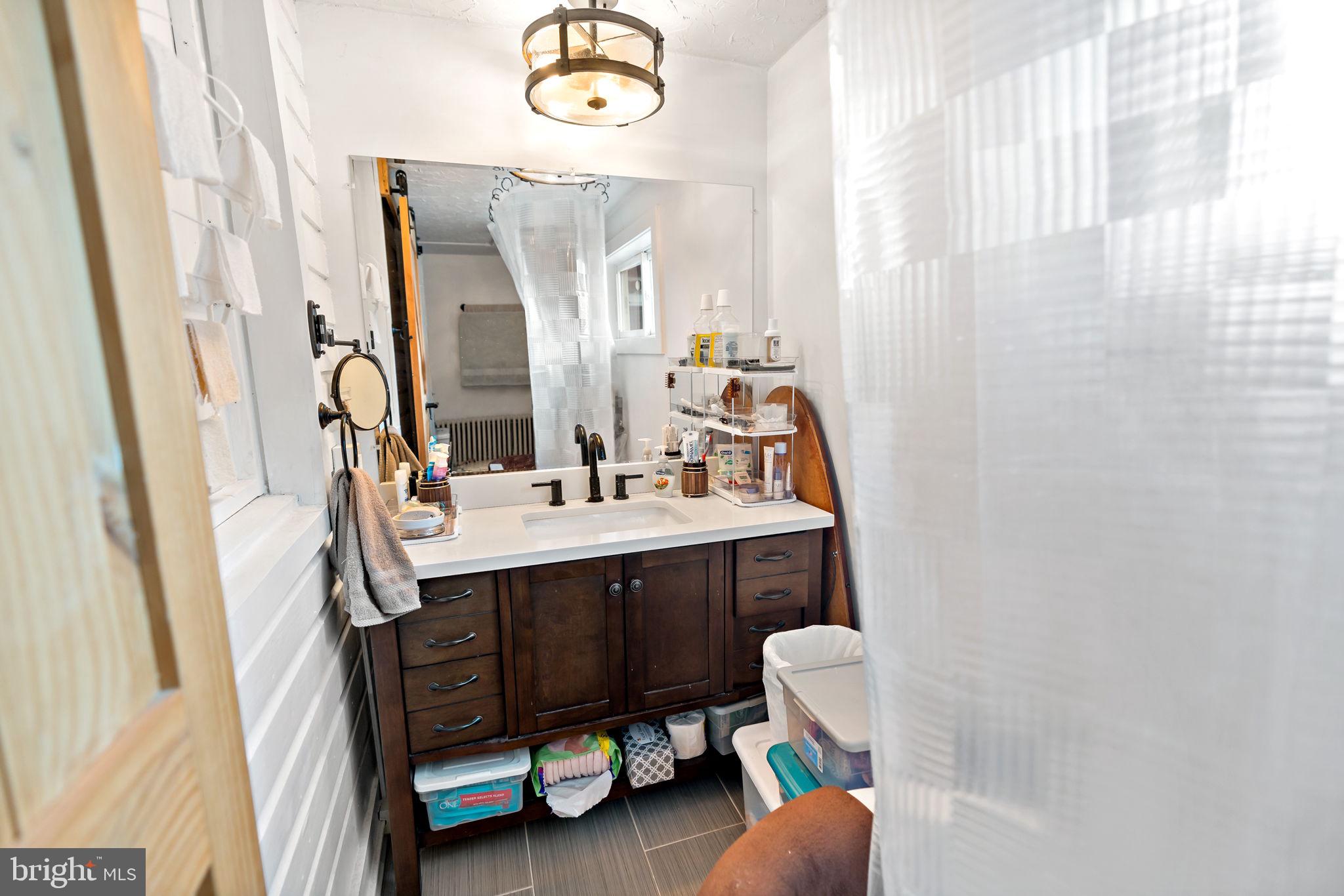 HEDGESVILLE - Residential