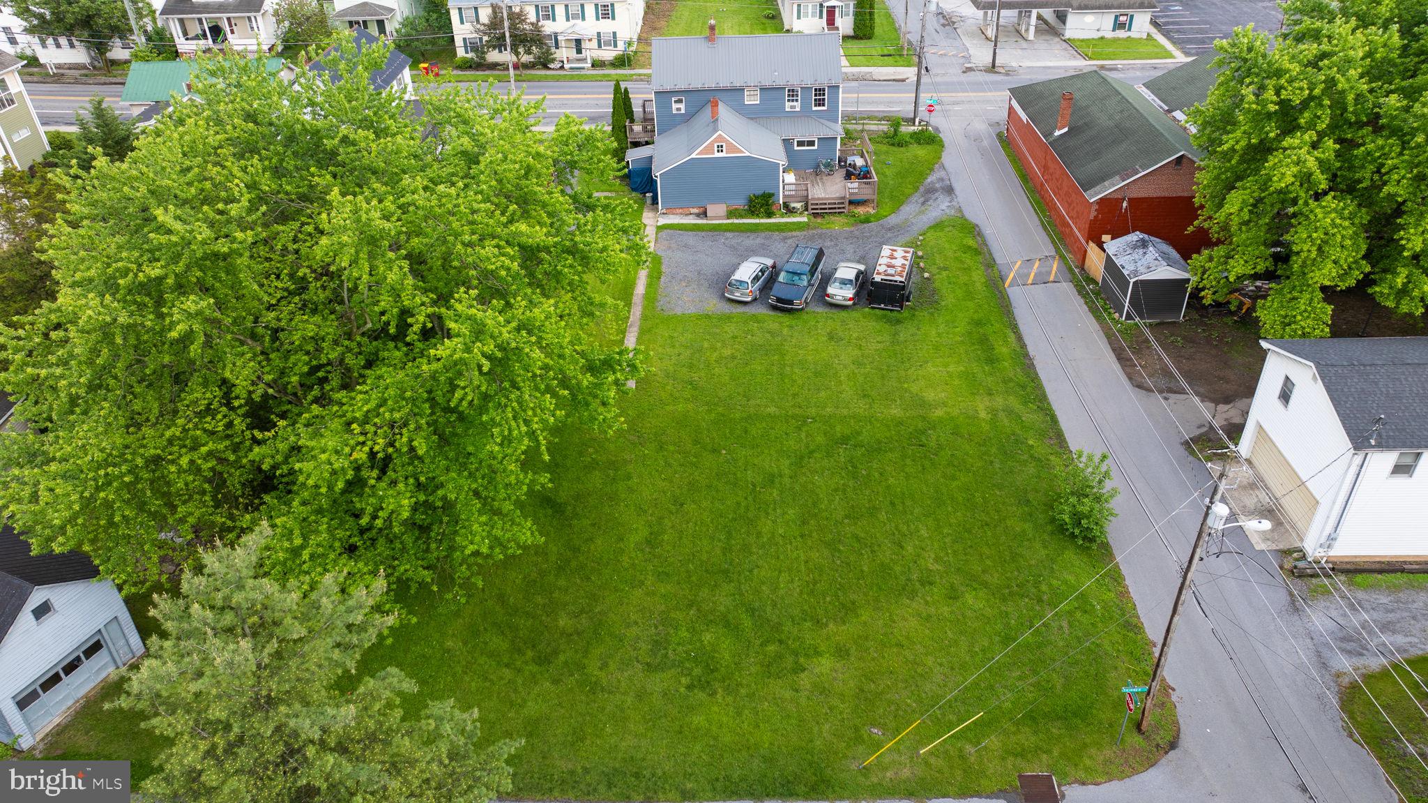 HEDGESVILLE - Residential