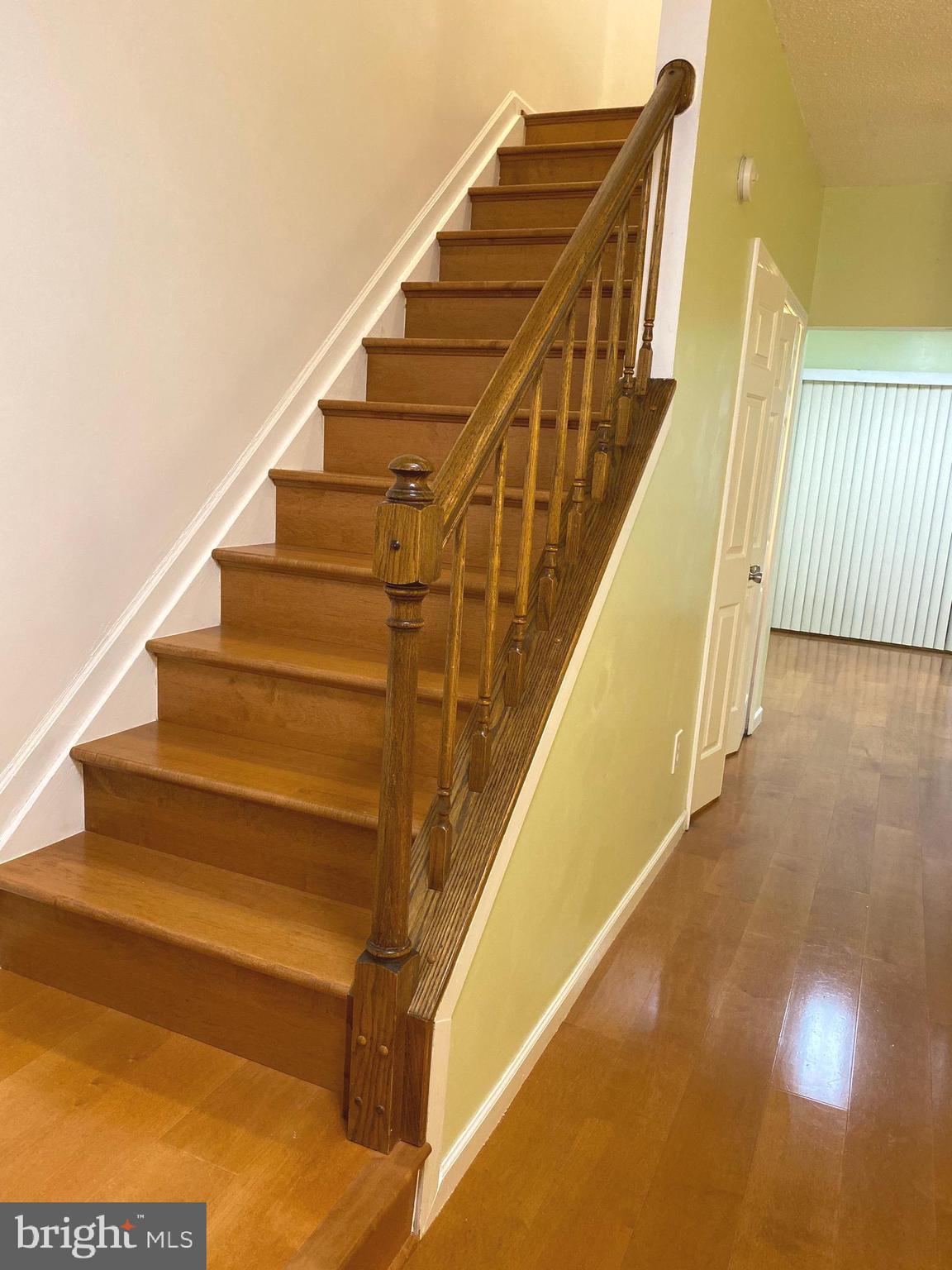 HIGHLAND MEWS - Residential Lease