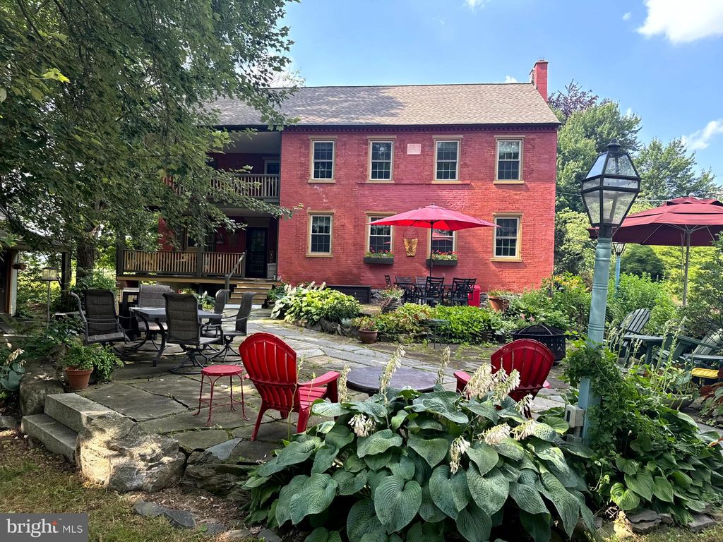 Photo of 1890 Millport Road, LANCASTER, PA 17602 (MLS # PALA2072144)