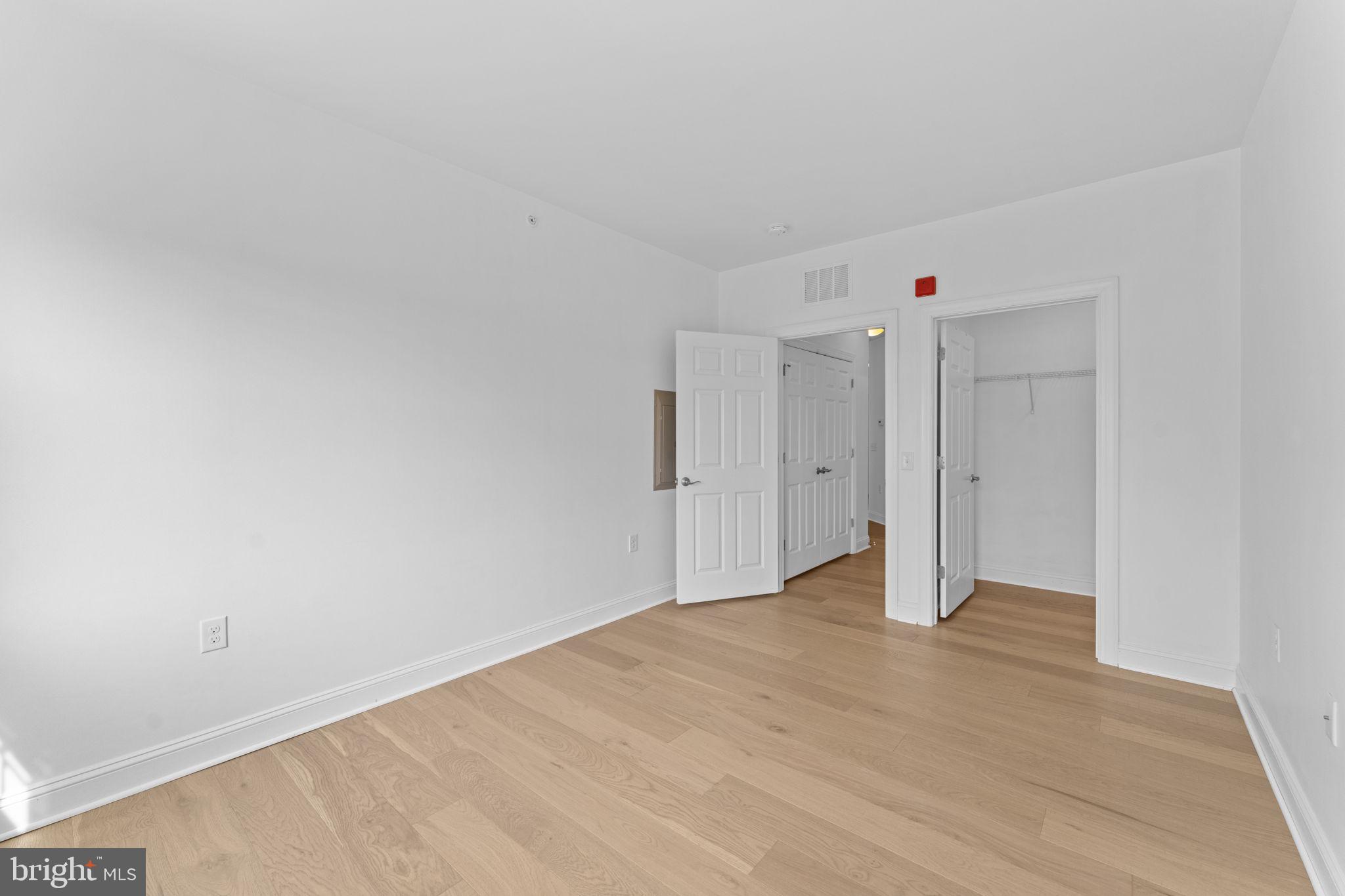 REGENCY AT DOMINION VALLEY - Residential
