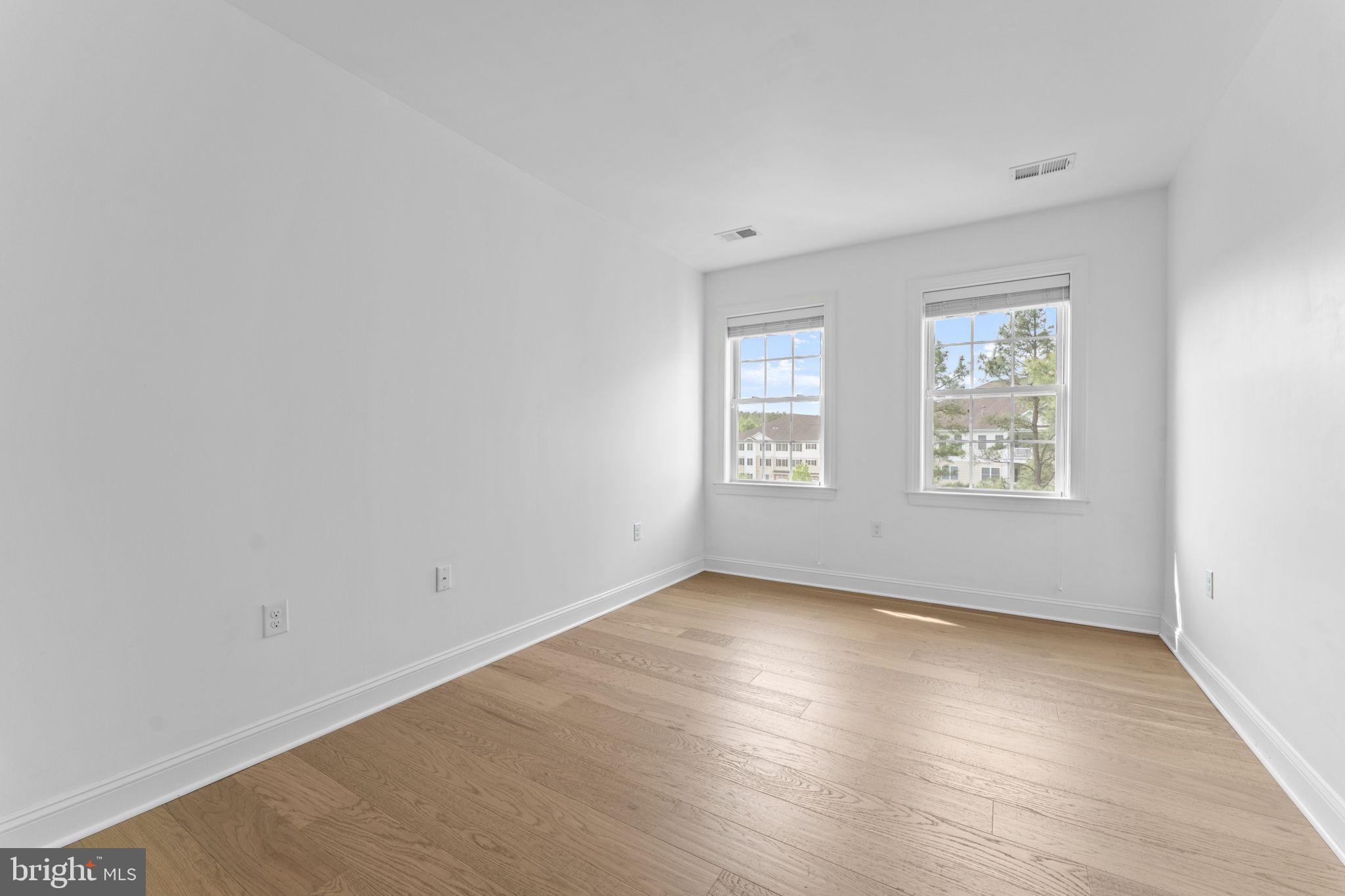 REGENCY AT DOMINION VALLEY - Residential