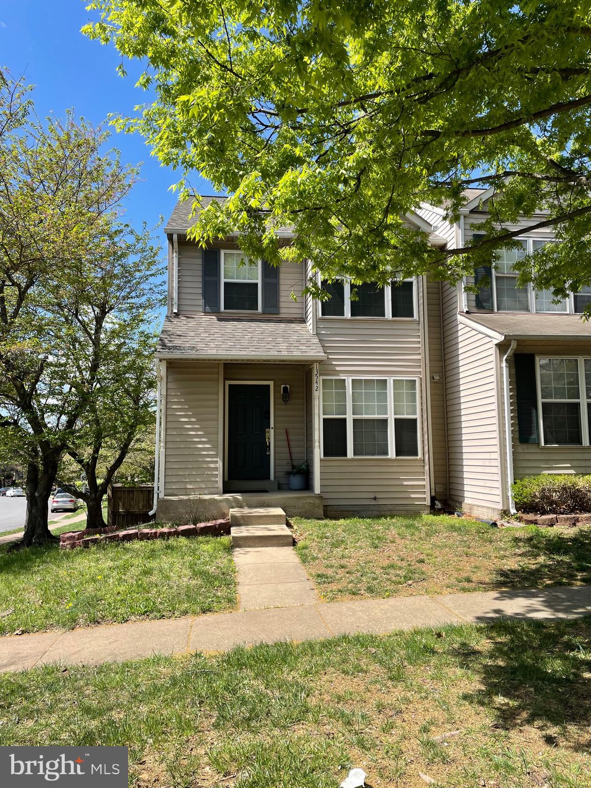 CENTREVILLE GREEN - Residential Lease