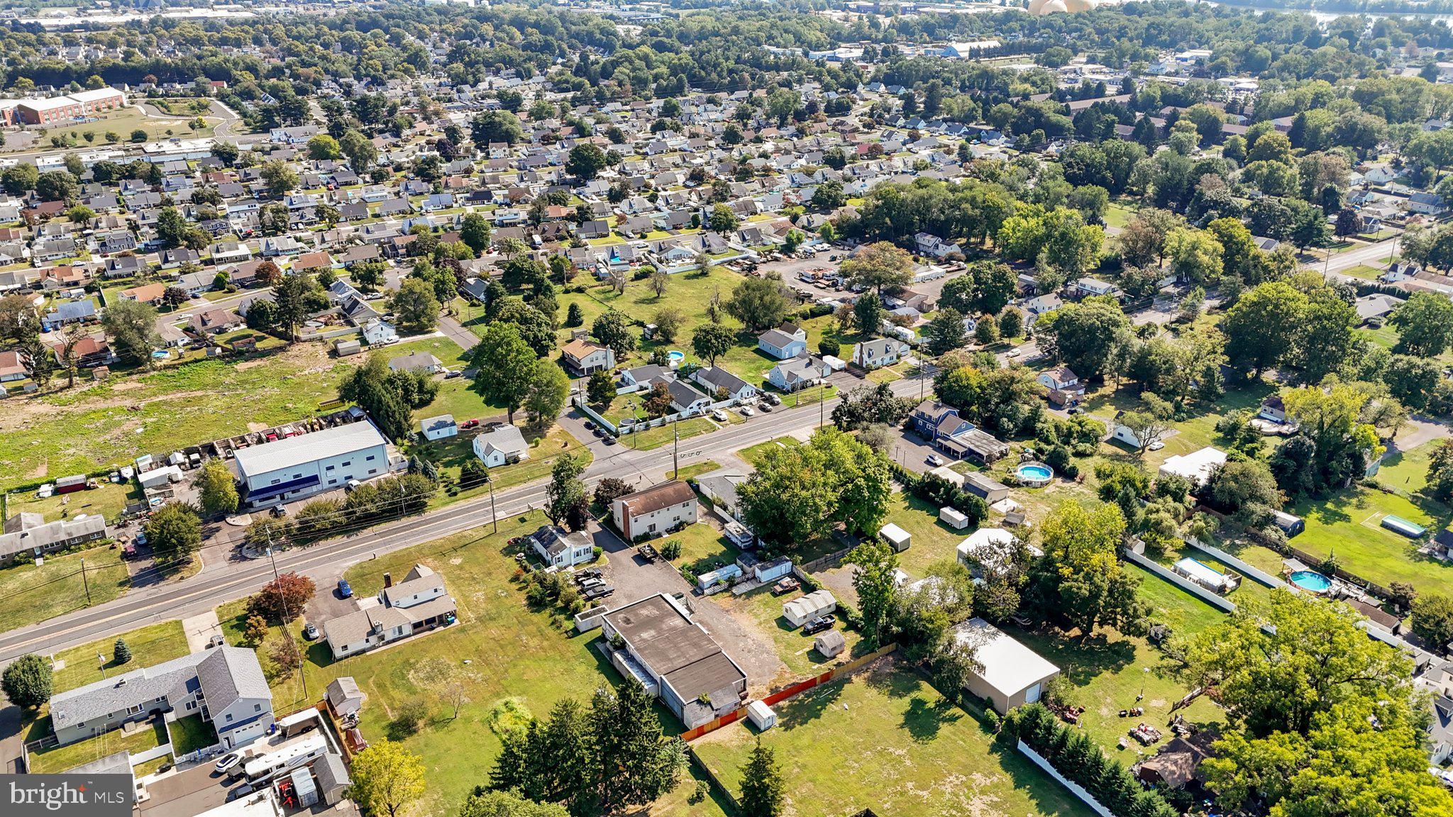 HEADLEY MANOR - Commercial Sale