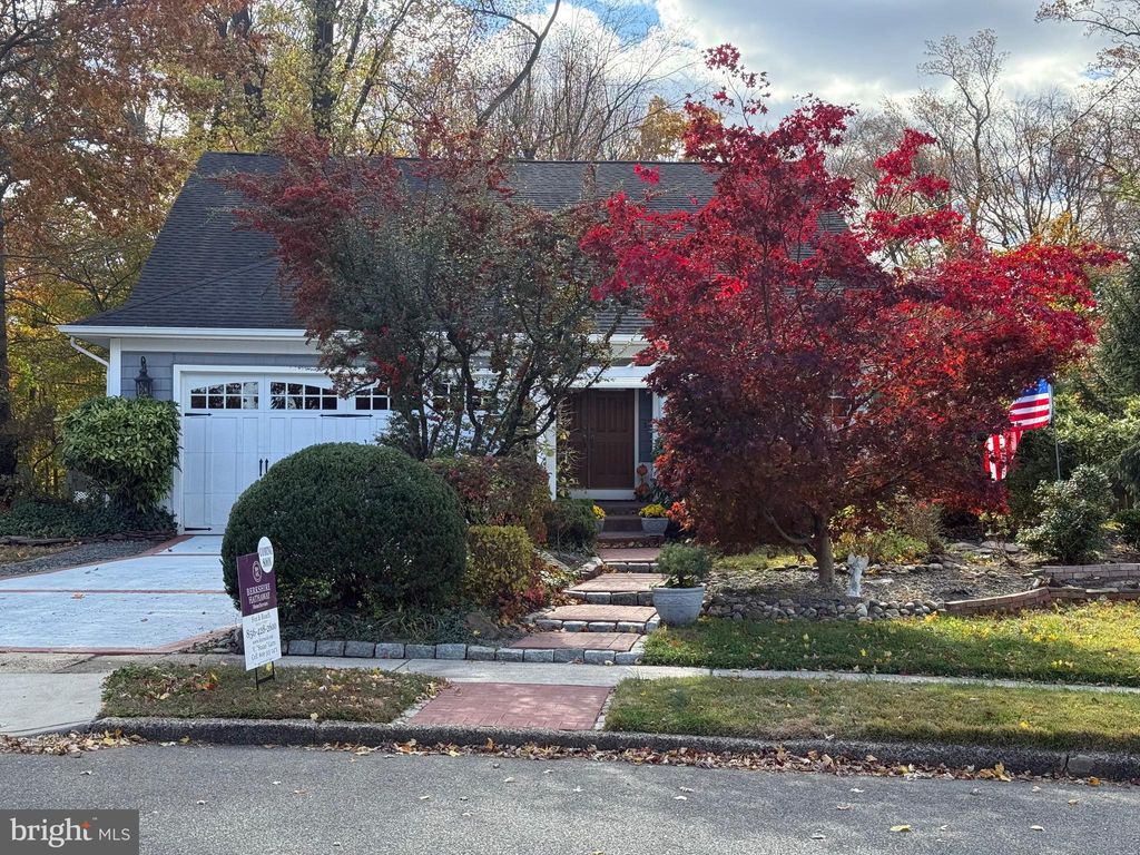 Photo of 20 - A Temple Avenue, STRATFORD, NJ 08084 (MLS # NJCD2104216)