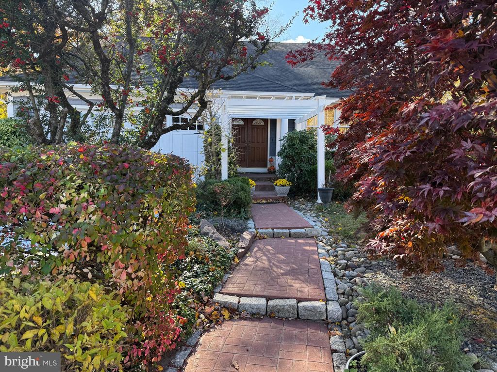 Photo of 20 - A Temple Avenue, STRATFORD, NJ 08084 (MLS # NJCD2104216)