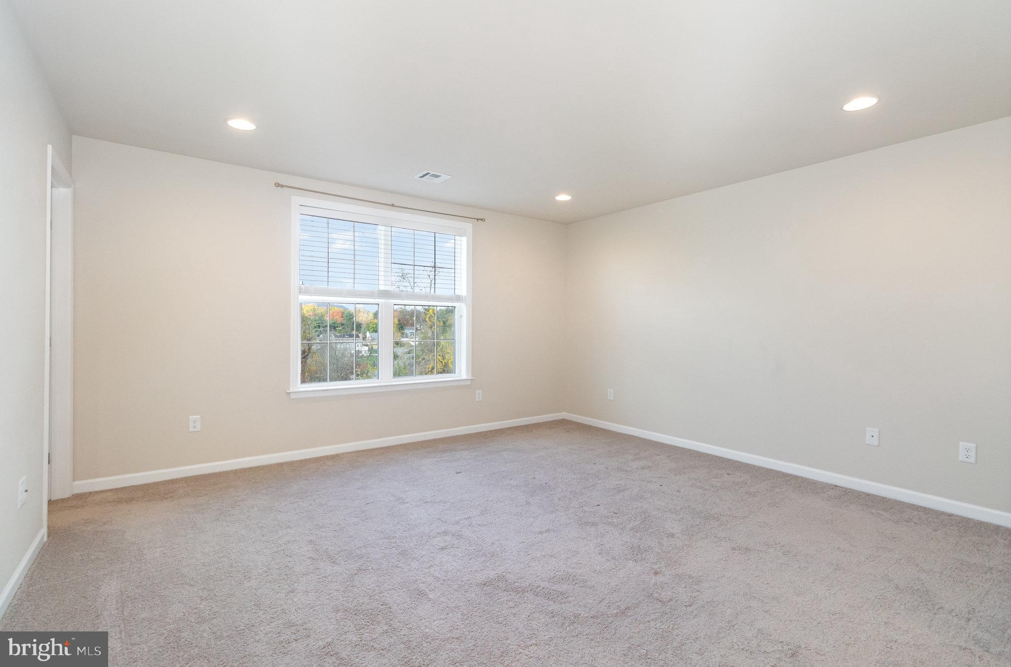 RIVERBEND - Residential Lease