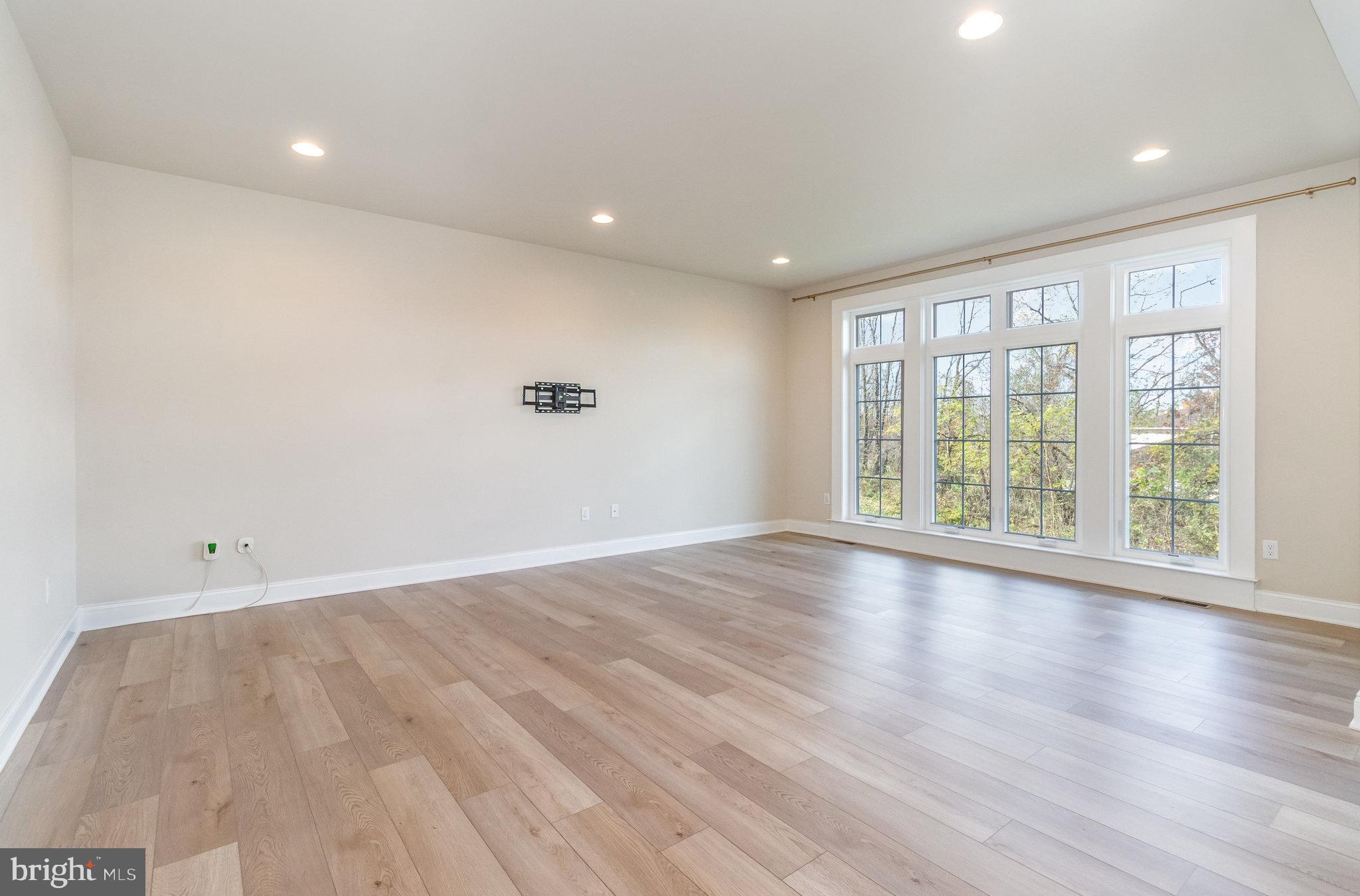 RIVERBEND - Residential Lease