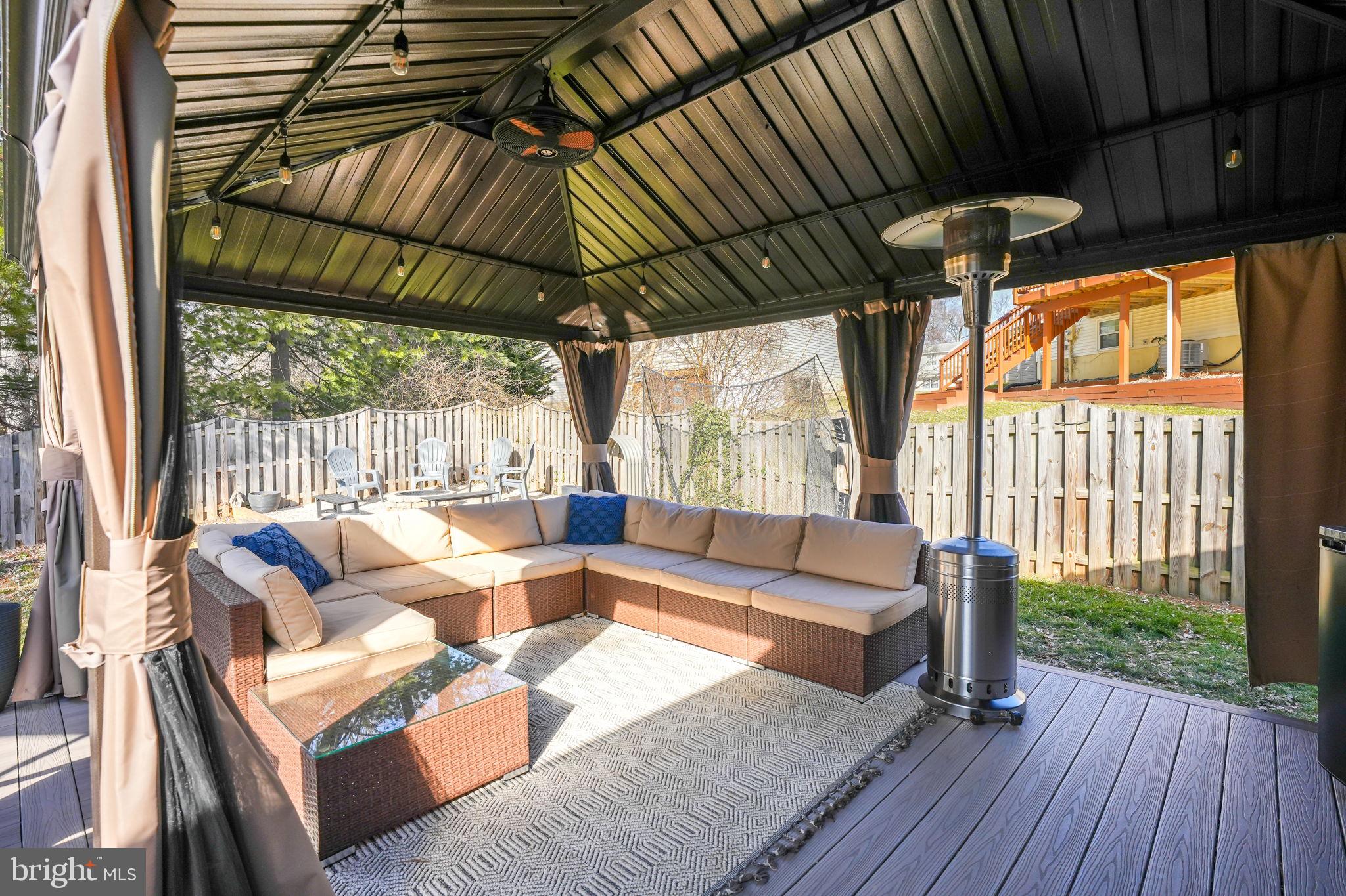 EDGELEA WOODS - Residential