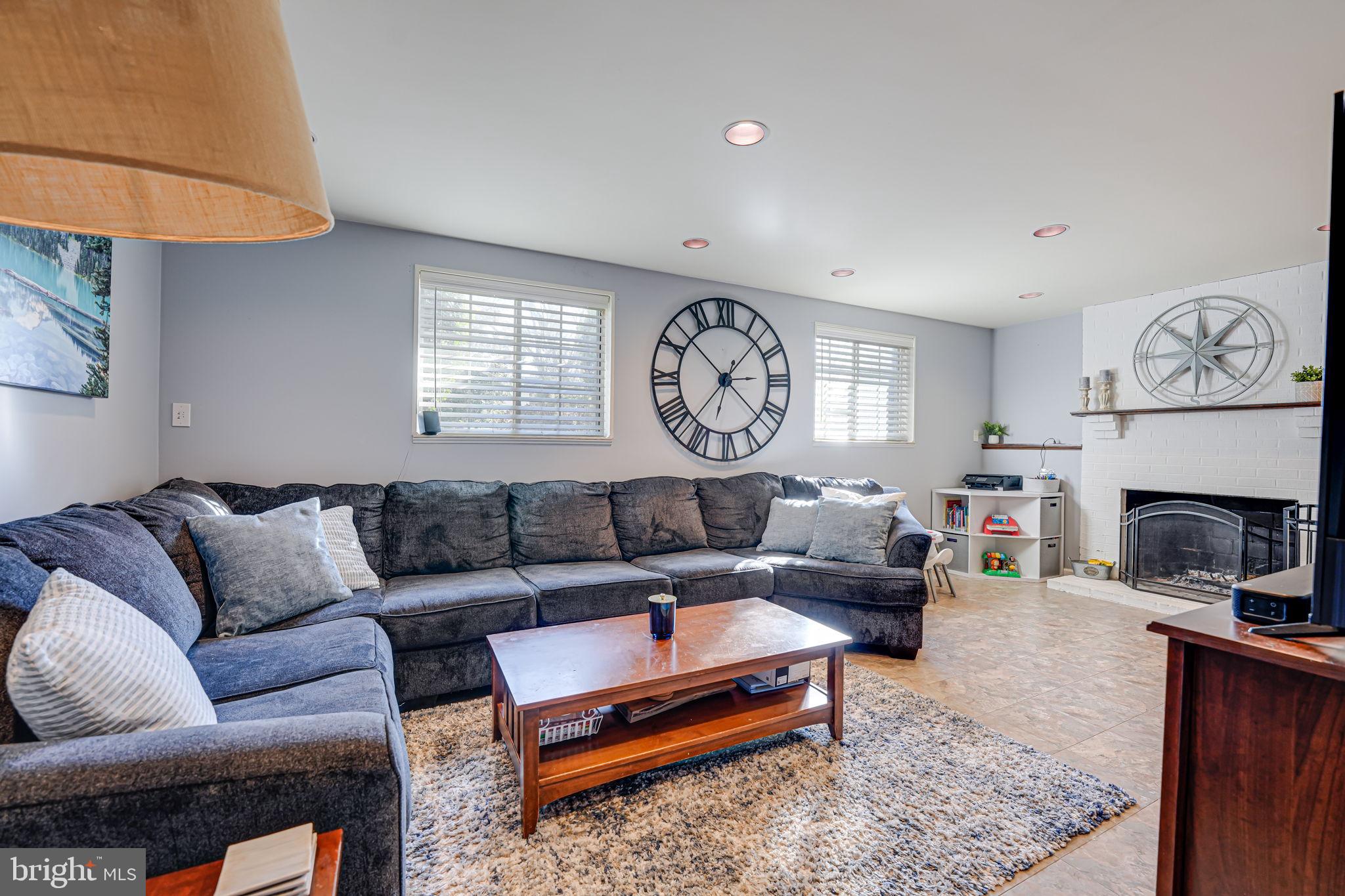 EDGELEA WOODS - Residential