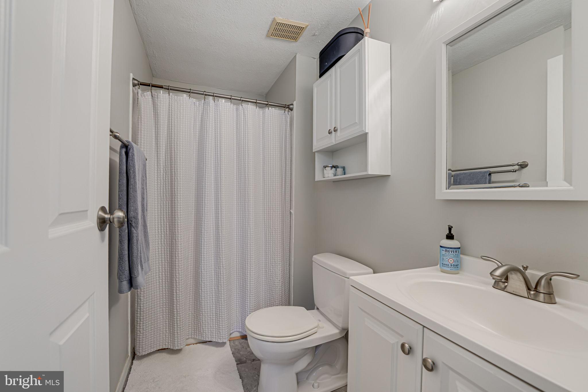 EDGELEA WOODS - Residential