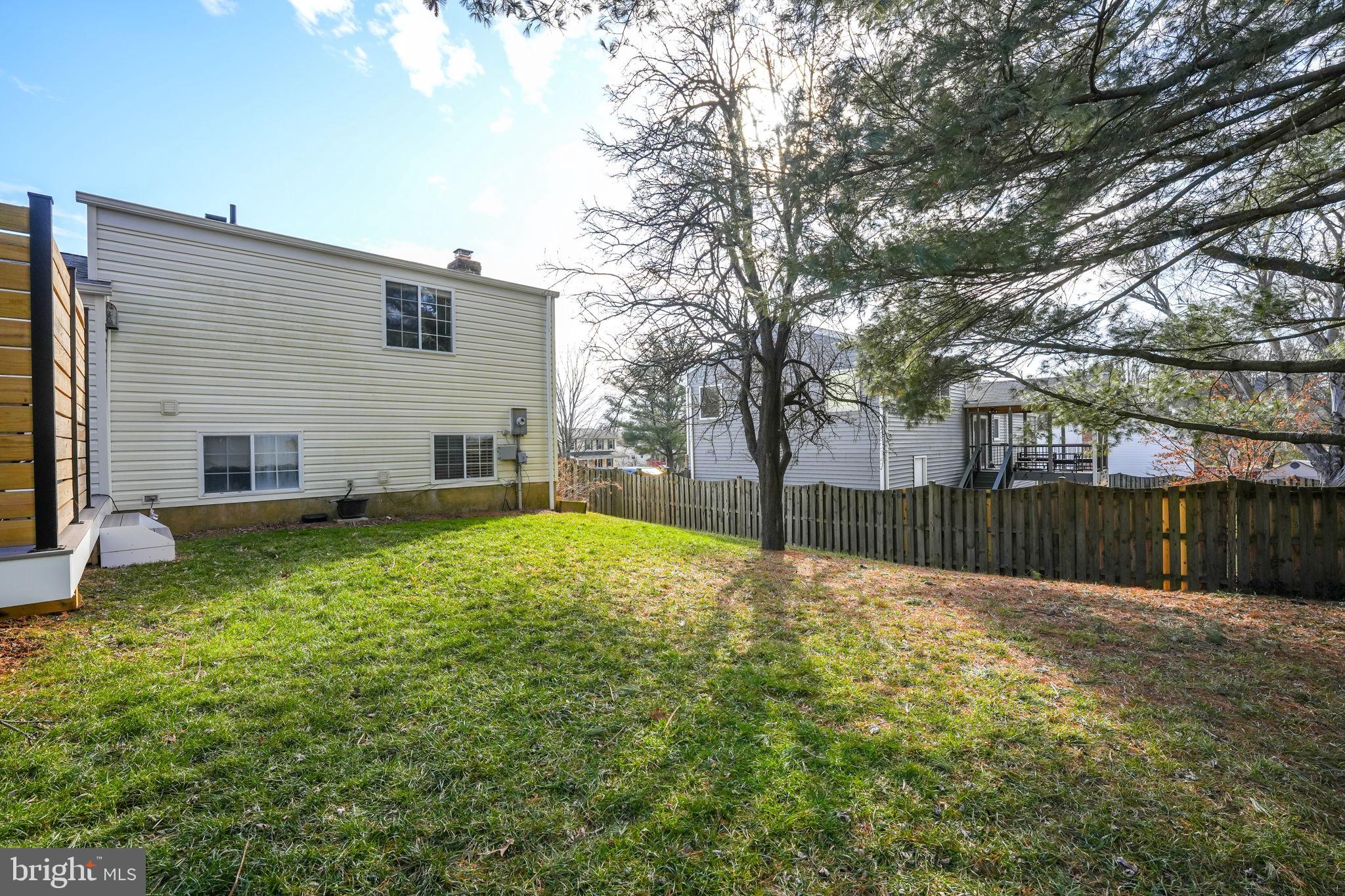 EDGELEA WOODS - Residential
