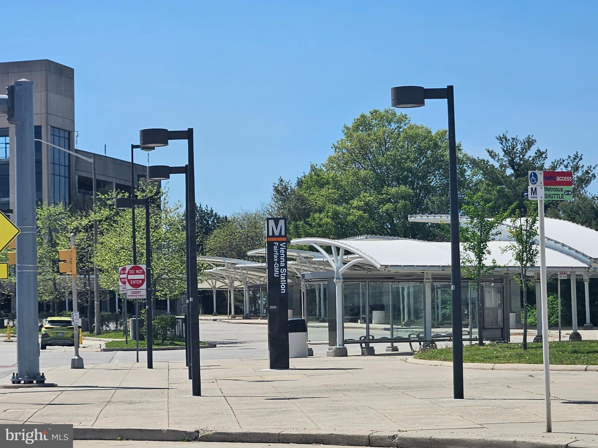 MOSBYS LANDING - Residential Lease