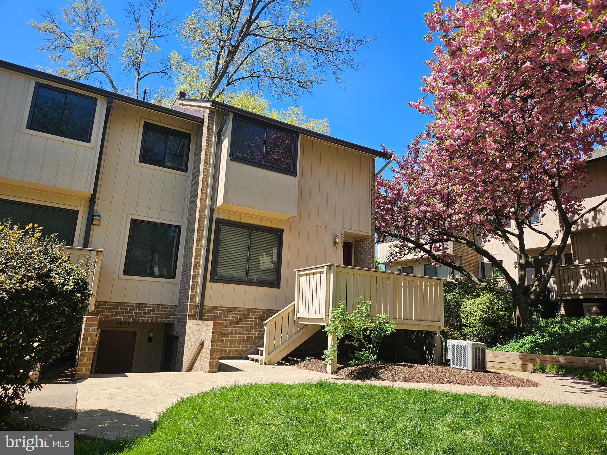 MOSBYS LANDING - Residential Lease