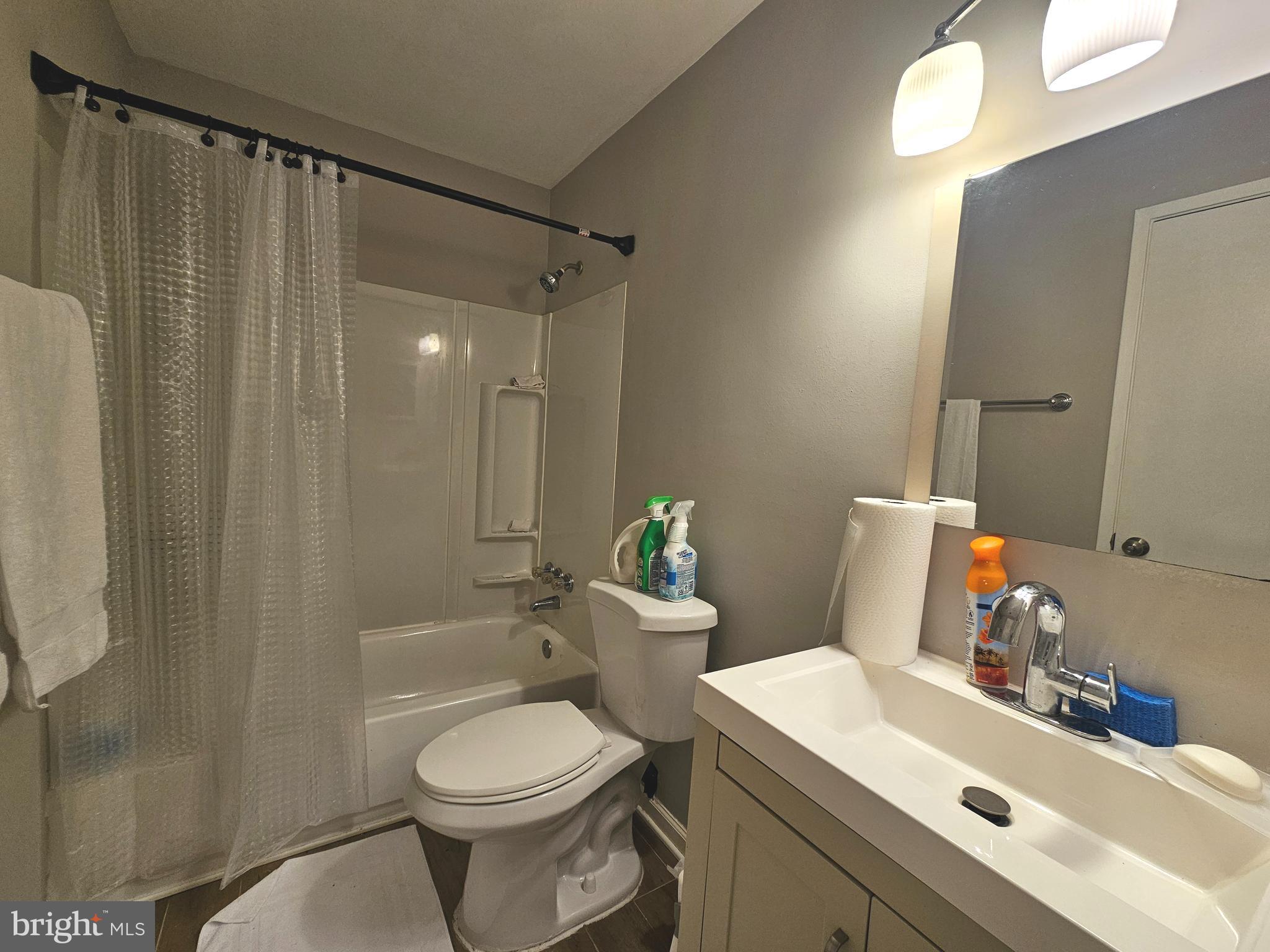 MOSBYS LANDING - Residential Lease