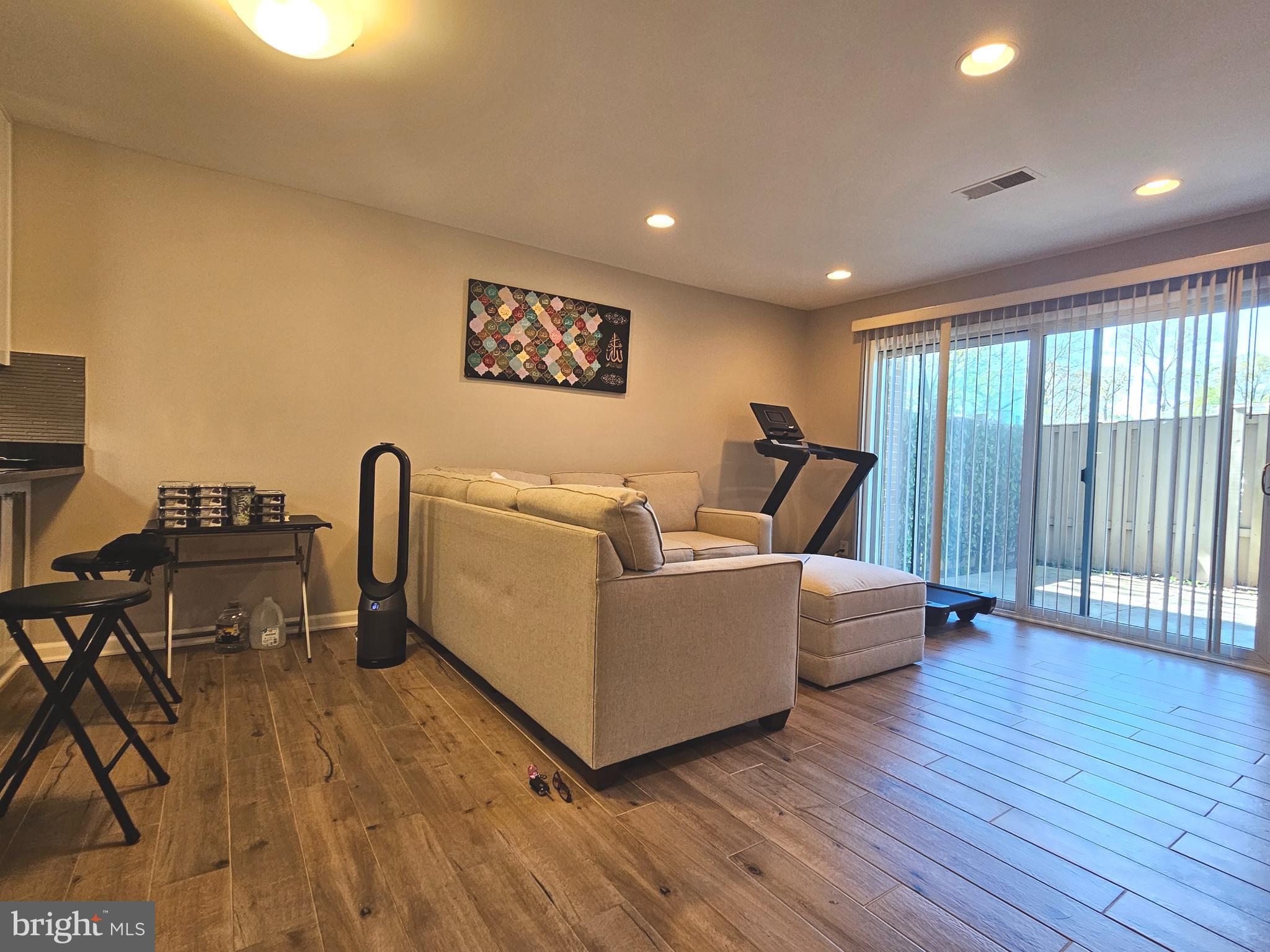 MOSBYS LANDING - Residential Lease