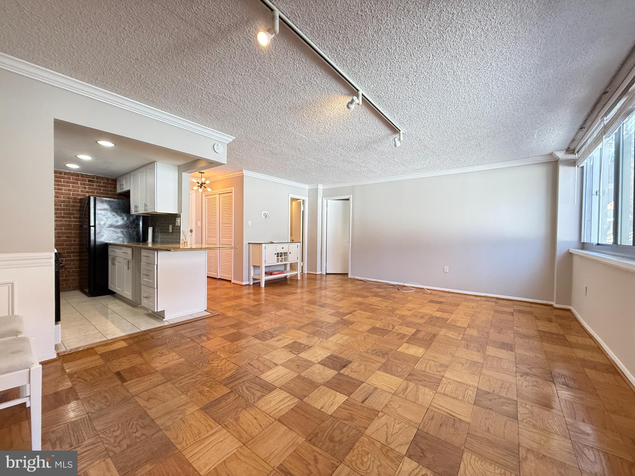 5353 COLUMBIA PIKE 310