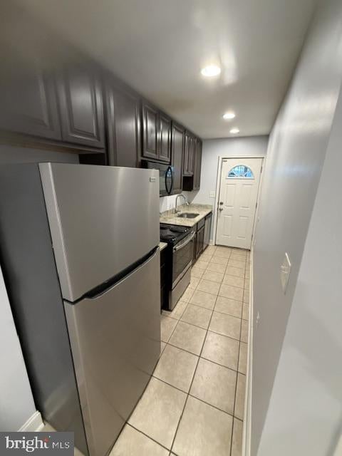 421 BURBANK STREET SE UNIT 5
