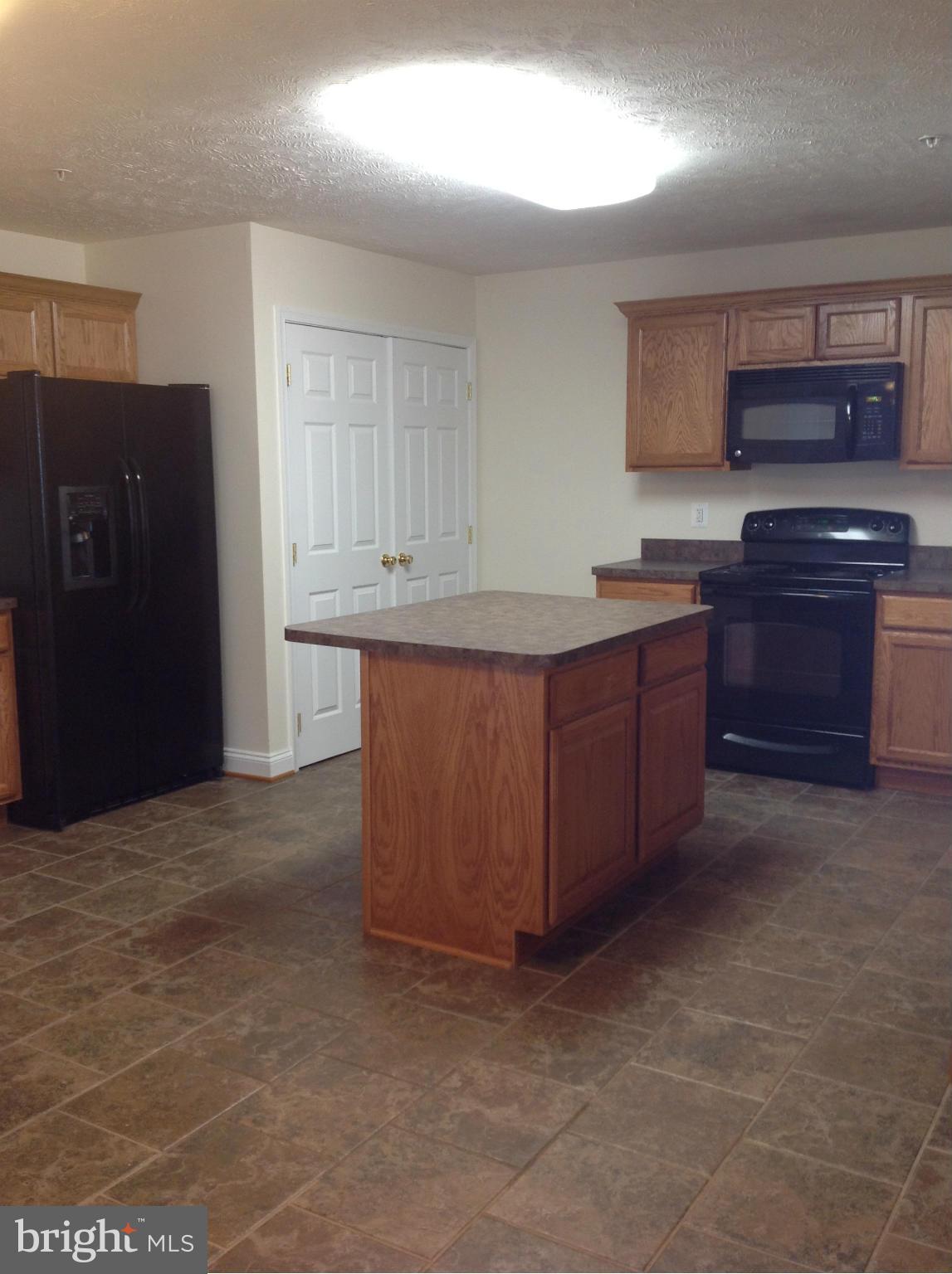 ANNISTON MANOR - Residential Lease