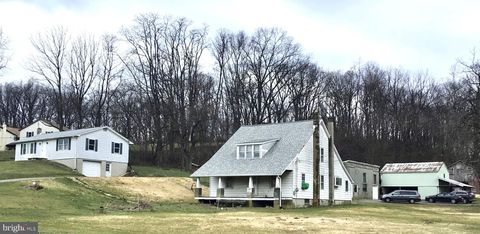 Photo of 453 Hollow Road, Quarryville, PA 17566 (MLS # PALA2046046)