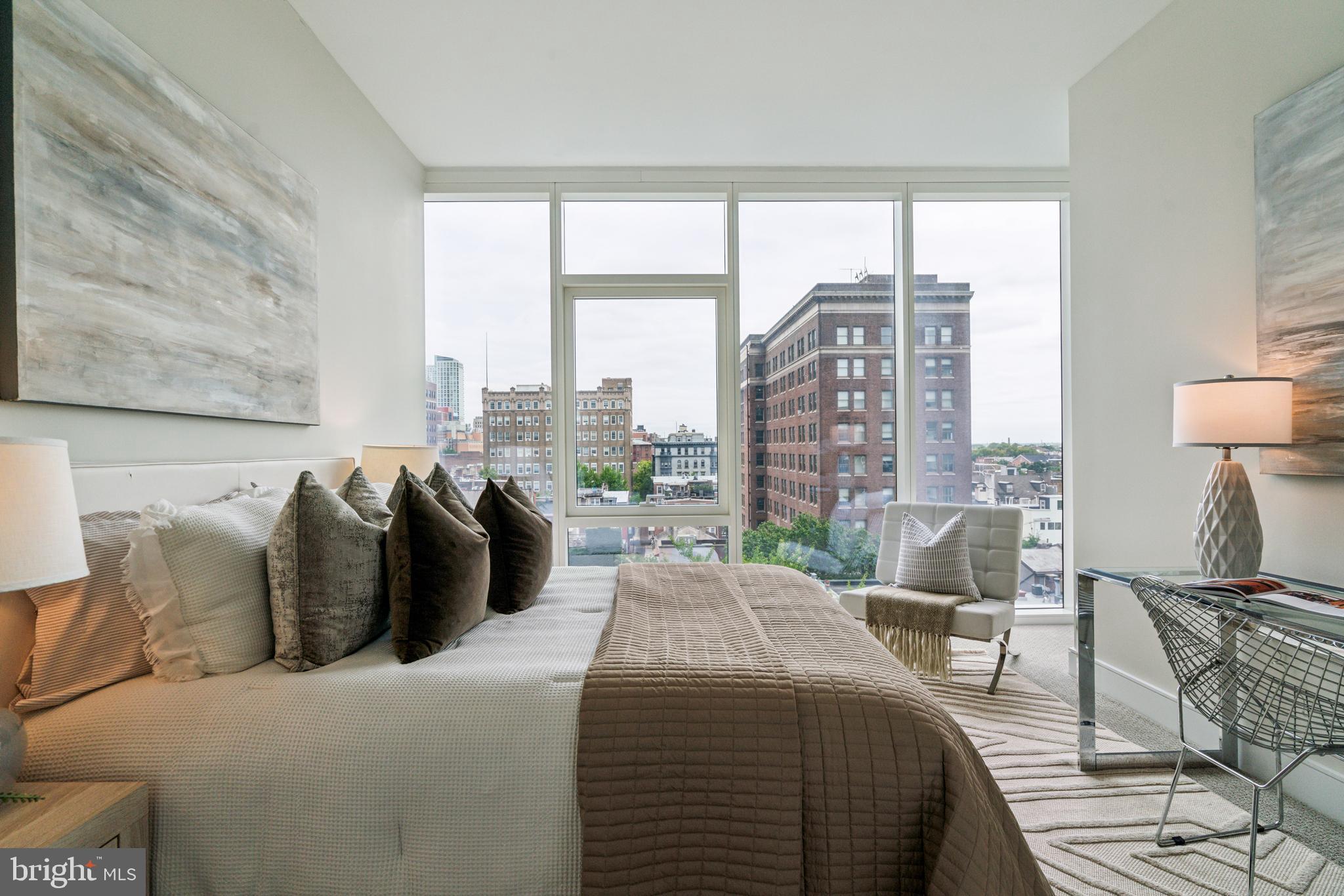 AVENUE OF THE ARTS - Residential