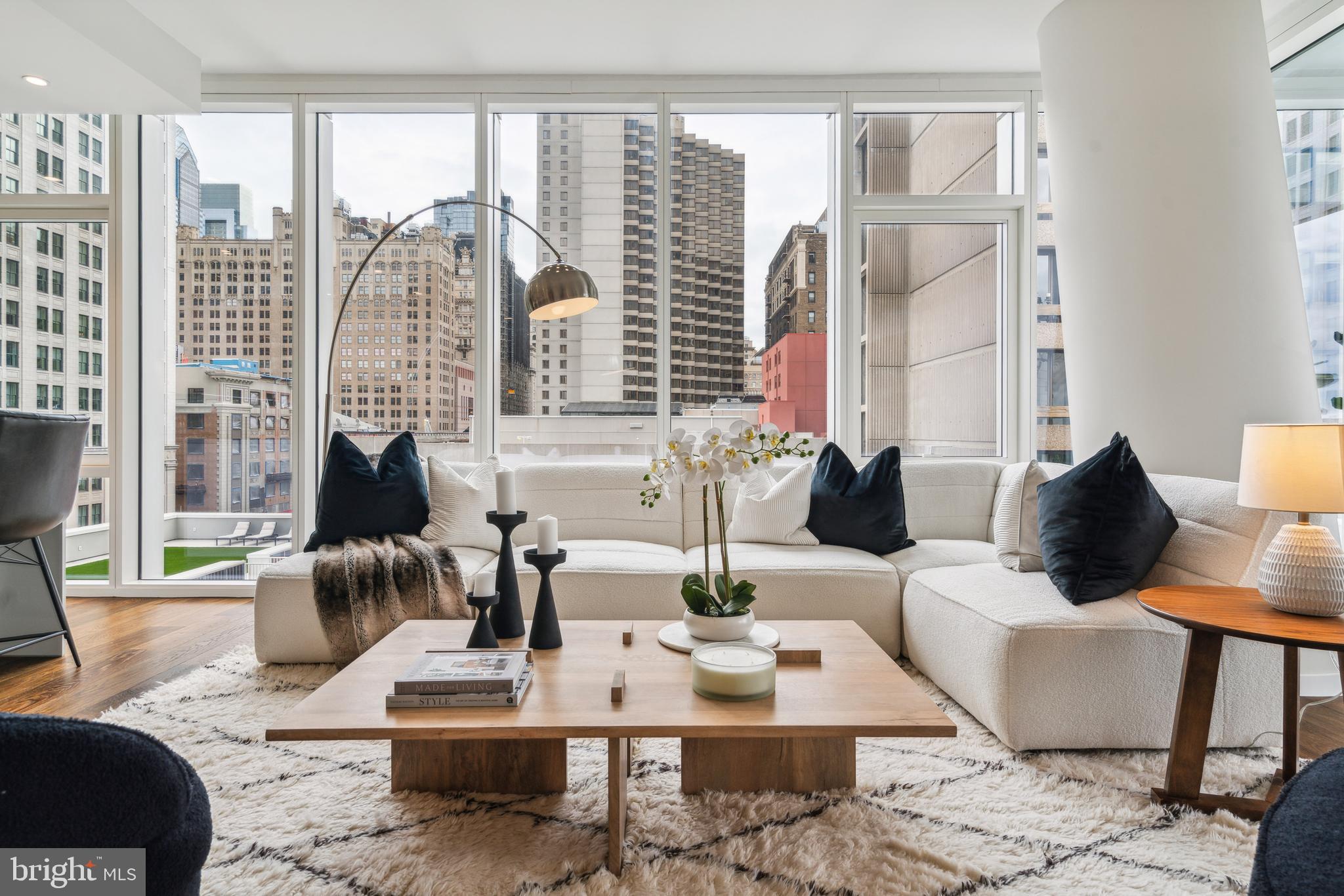 AVENUE OF THE ARTS - Residential