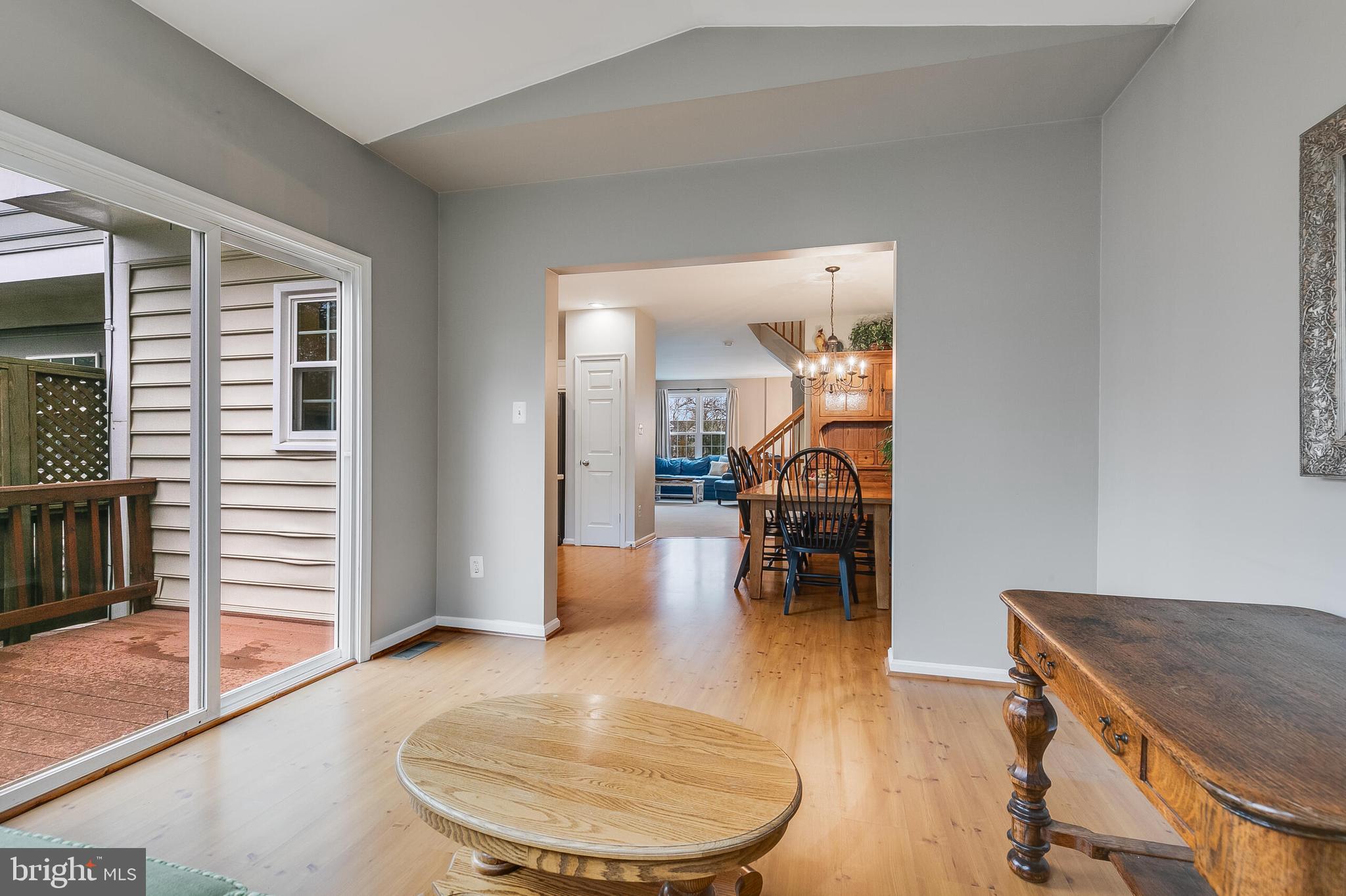 SOUTH RIDING - Residential