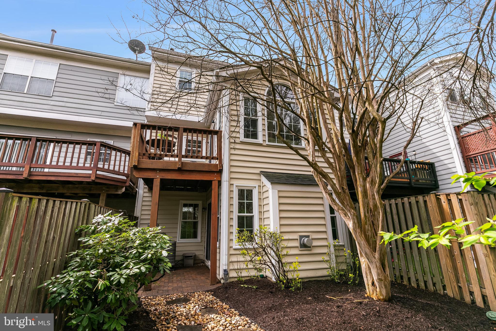 SOUTH RIDING - Residential