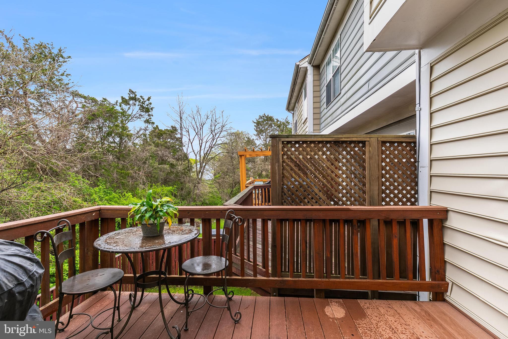 SOUTH RIDING - Residential