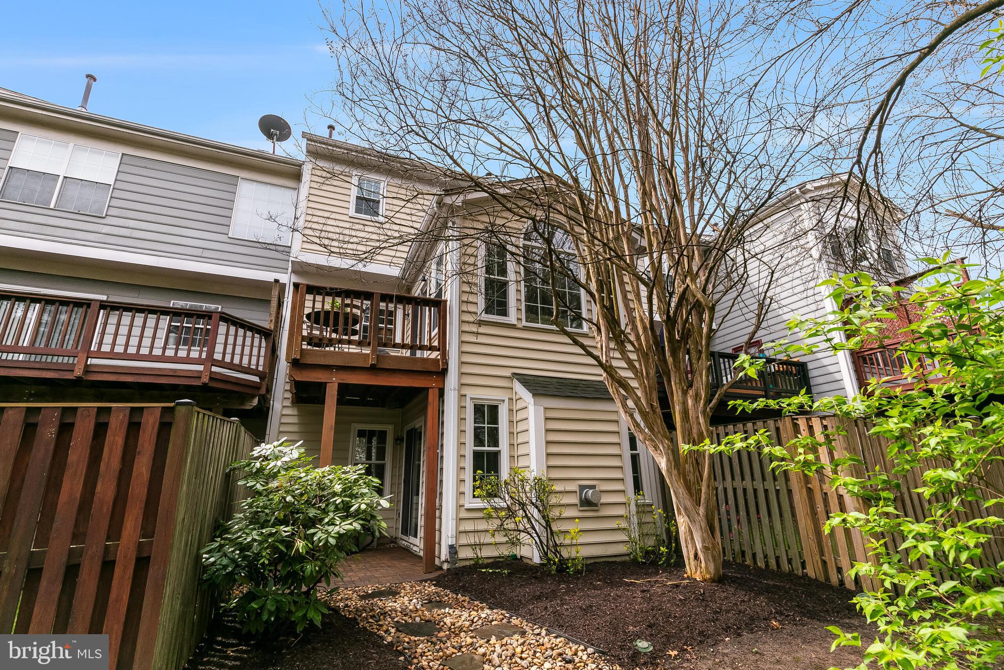 SOUTH RIDING - Residential