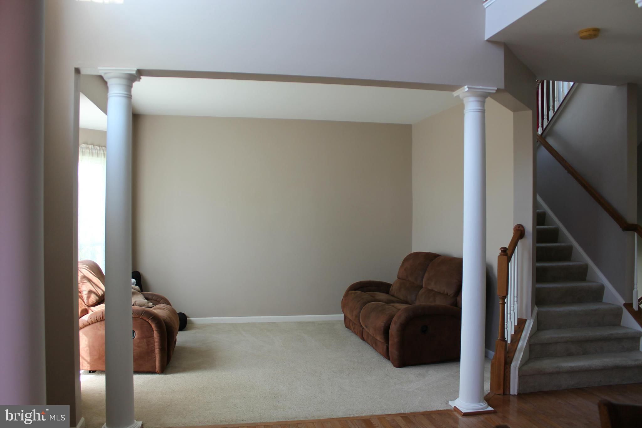 COVENTRY FARMS - Residential